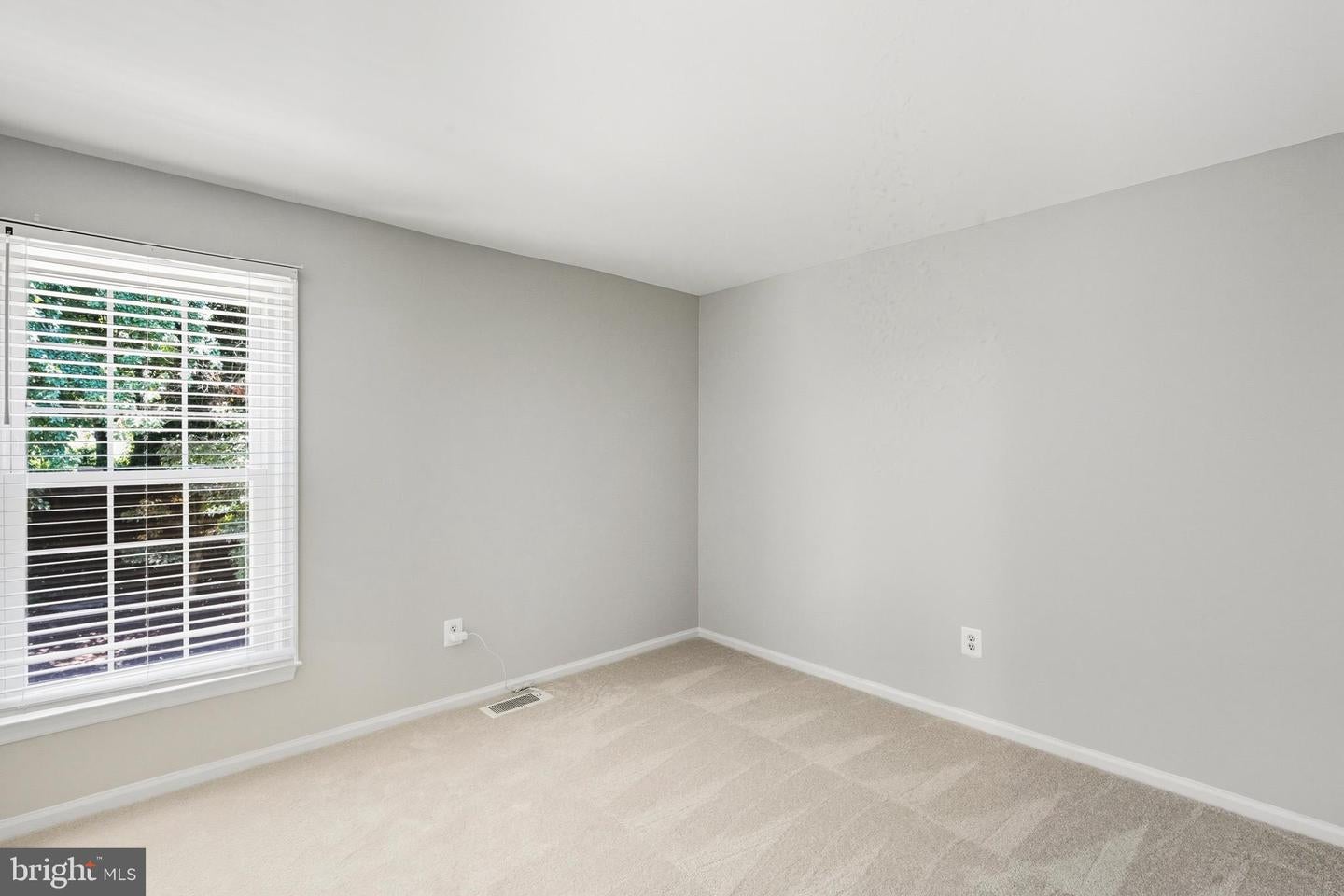 Herndon, Virginia, 20171, United States, 4 Bedrooms Bedrooms, ,4 BathroomsBathrooms,Residential,Active,1944069