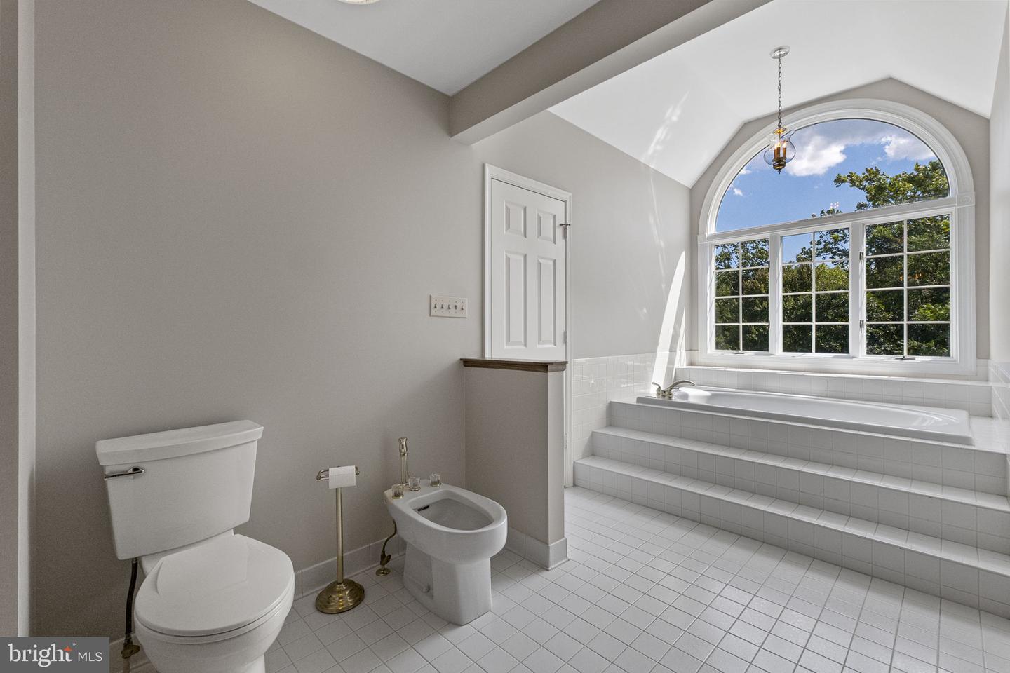 Boyds, Maryland, 20841, United States, 4 Bedrooms Bedrooms, ,4 BathroomsBathrooms,Residential,Active,1936102