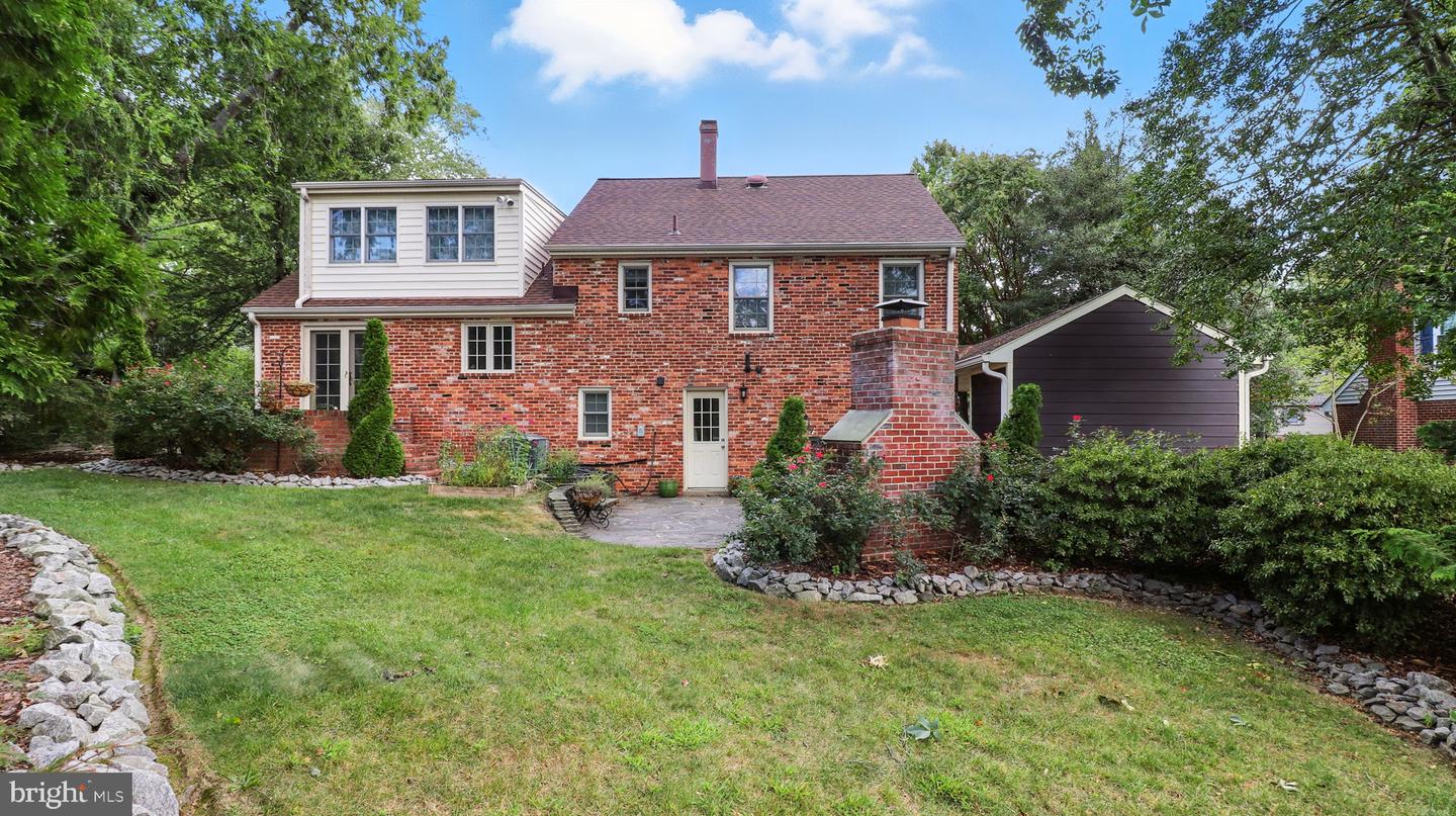 Alexandria, Virginia, 22308, United States, 4 Bedrooms Bedrooms, ,2 BathroomsBathrooms,Residential,Active,1936138