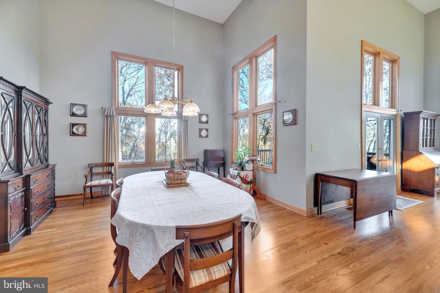 Ellicott City, Maryland, 21042, United States, 5 Bedrooms Bedrooms, ,5 BathroomsBathrooms,Residential,Active,1988714