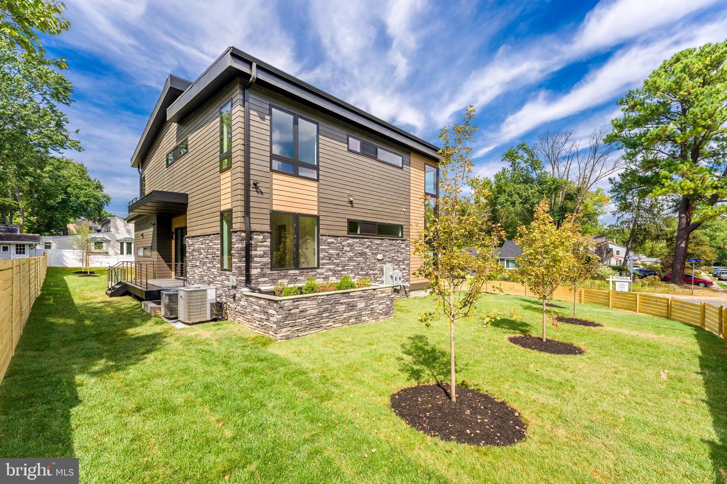 Falls Church, Virginia, 22042, United States, 6 Bedrooms Bedrooms, ,6 BathroomsBathrooms,Residential,Active,1989772