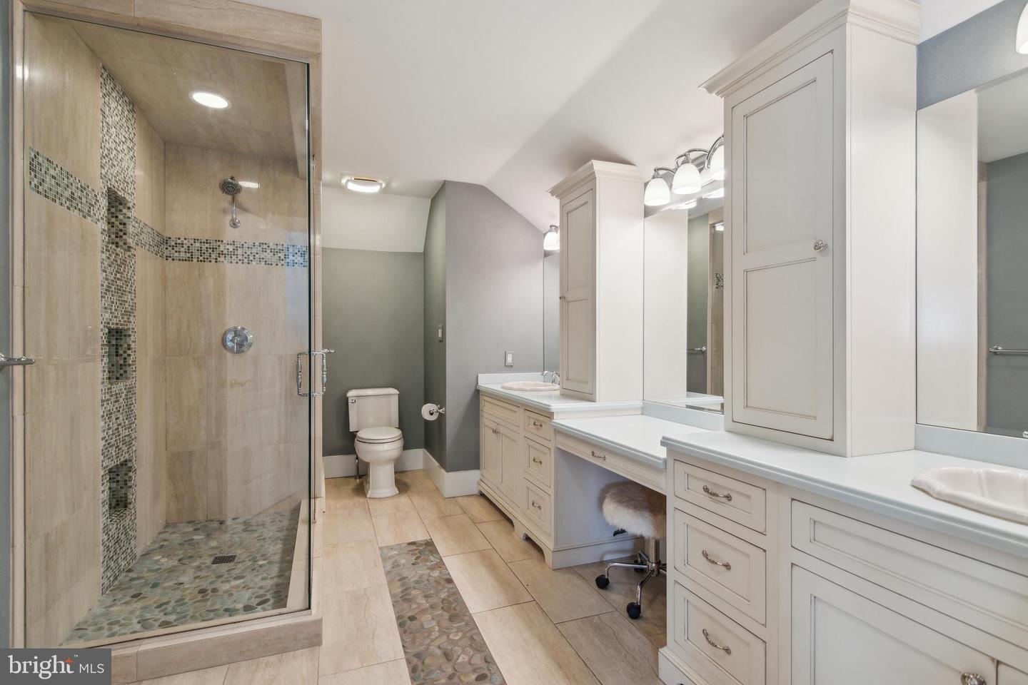 Newtown, Pennsylvania, 18940, United States, 6 Bedrooms Bedrooms, ,6 BathroomsBathrooms,Residential,Active,1849543