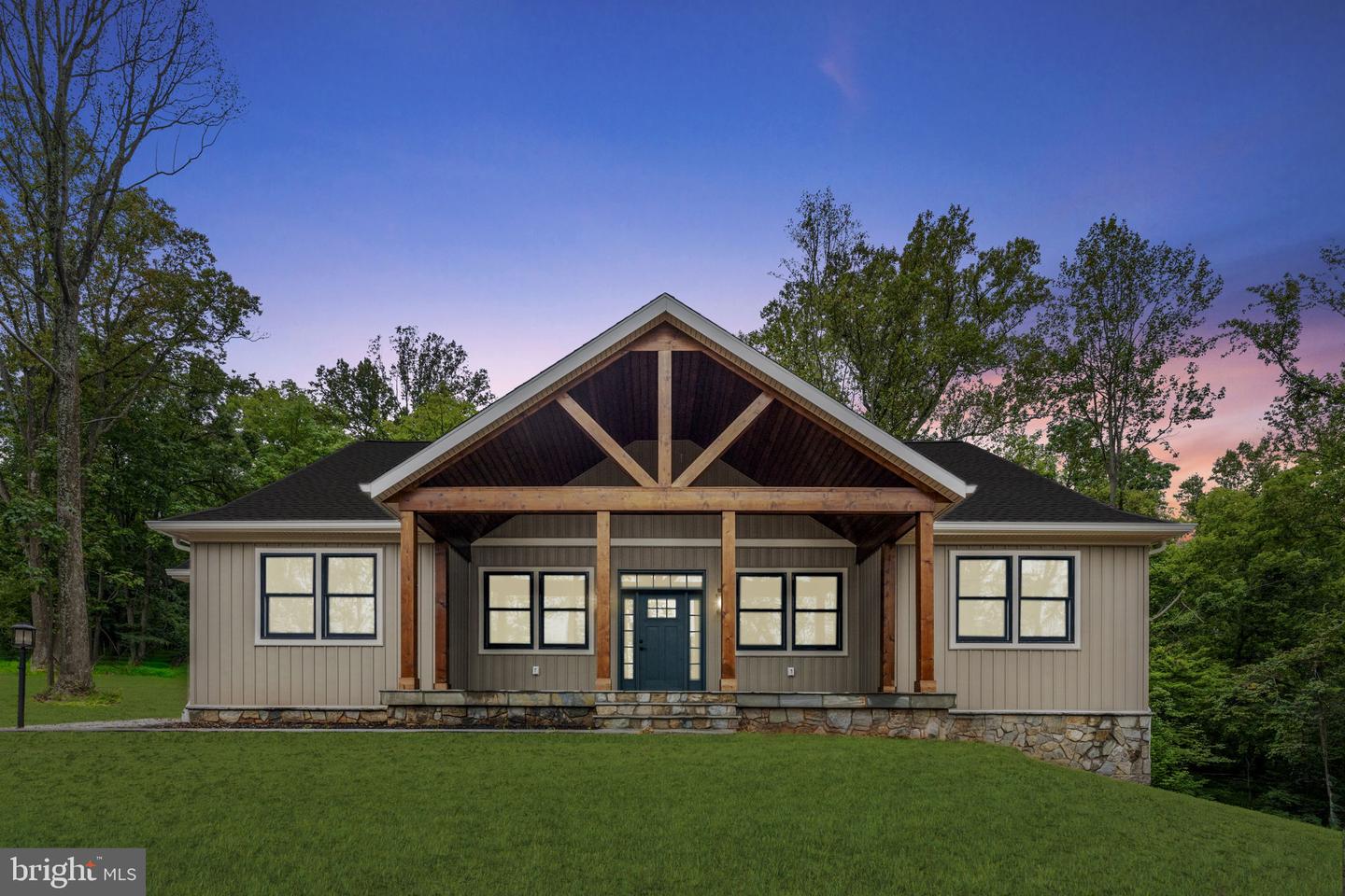 Warrenton, Virginia, 20187, United States, 3 Bedrooms Bedrooms, ,4 BathroomsBathrooms,Residential,Active,1963257