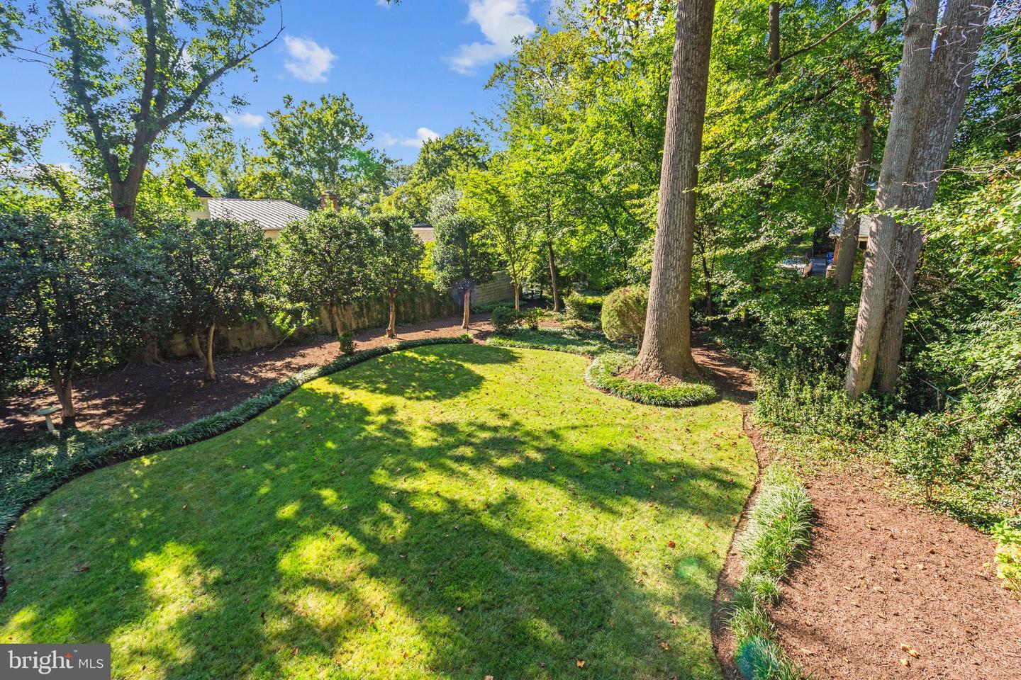 Arlington, Virginia, 22207, United States, 5 Bedrooms Bedrooms, ,4 BathroomsBathrooms,Residential,Active,1943764