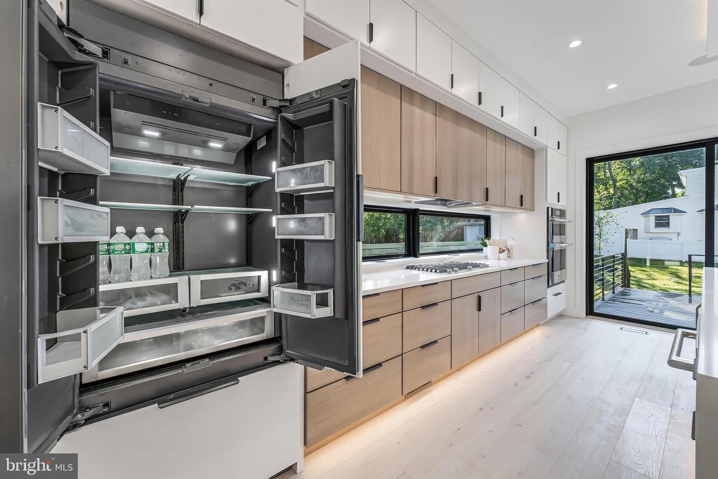 Falls Church, Virginia, 22042, United States, 5 Bedrooms Bedrooms, ,5 BathroomsBathrooms,Residential,Active,1945048