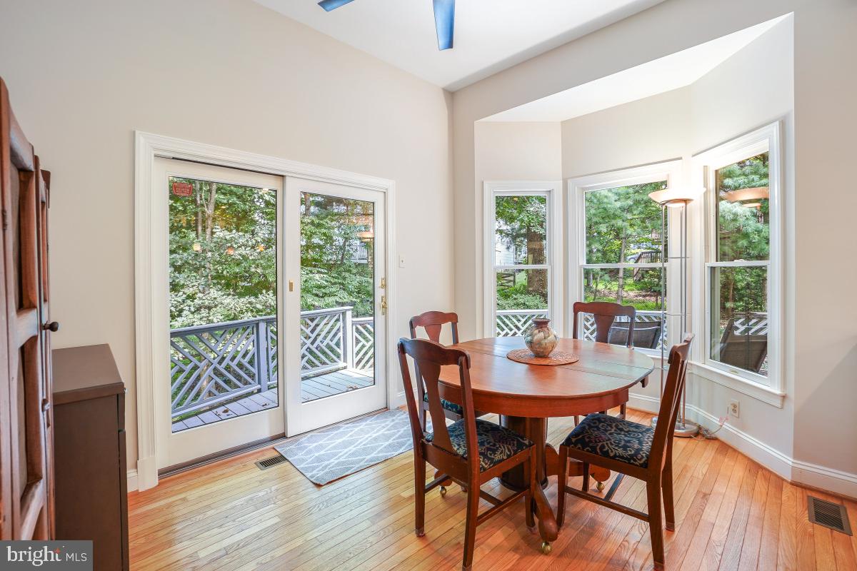 Columbia, Maryland, 21044, United States, 4 Bedrooms Bedrooms, ,3 BathroomsBathrooms,Residential,Active,1913962