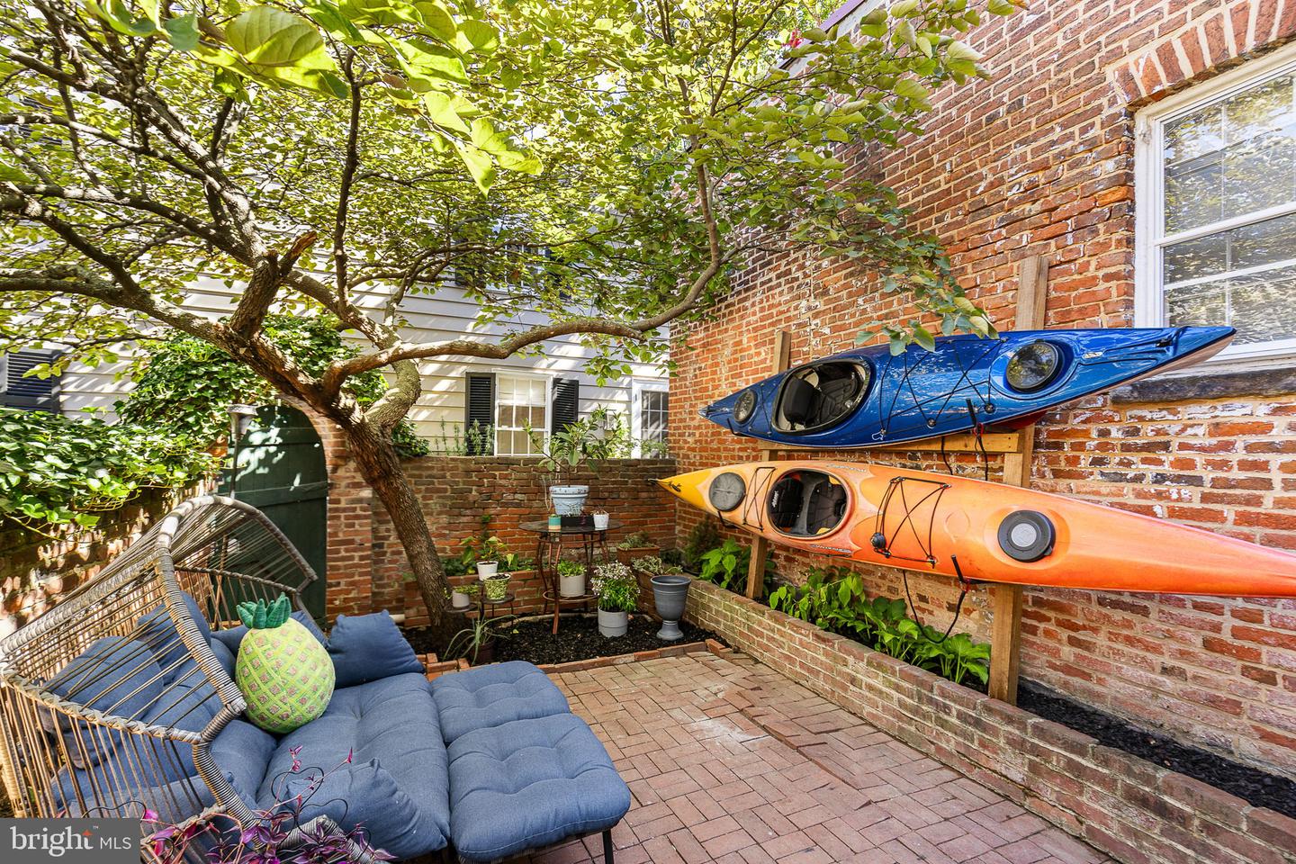 Alexandria, Virginia, 22314, United States, 3 Bedrooms Bedrooms, ,3 BathroomsBathrooms,Residential,Active,1927676