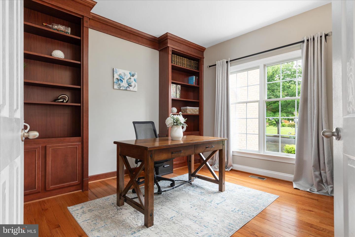 Haymarket, Virginia, 20169, United States, 5 Bedrooms Bedrooms, ,5 BathroomsBathrooms,Residential,Pending,2045778