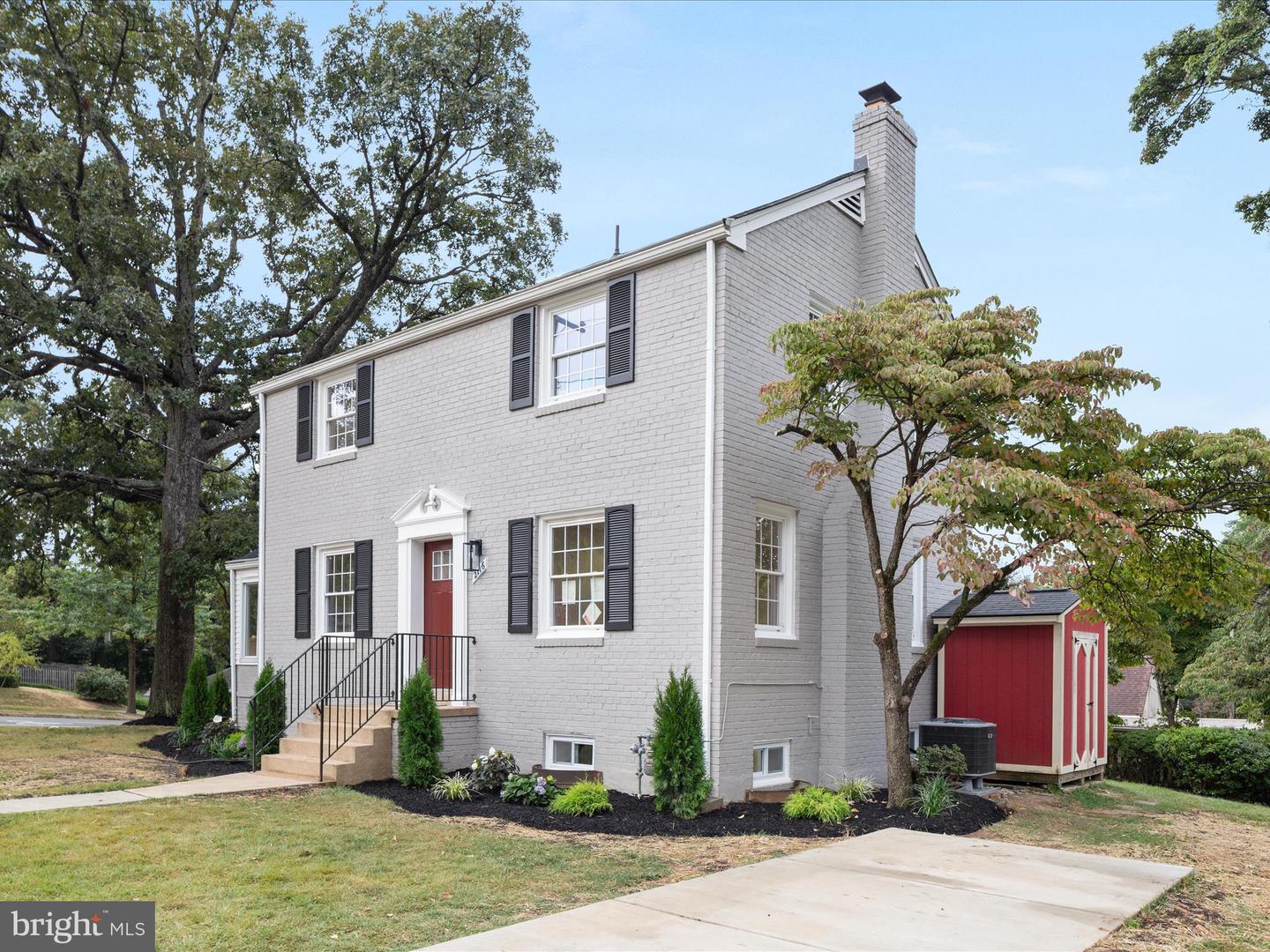 Arlington, Virginia, 22205, United States, 4 Bedrooms Bedrooms, ,4 BathroomsBathrooms,Residential,Active,1936390