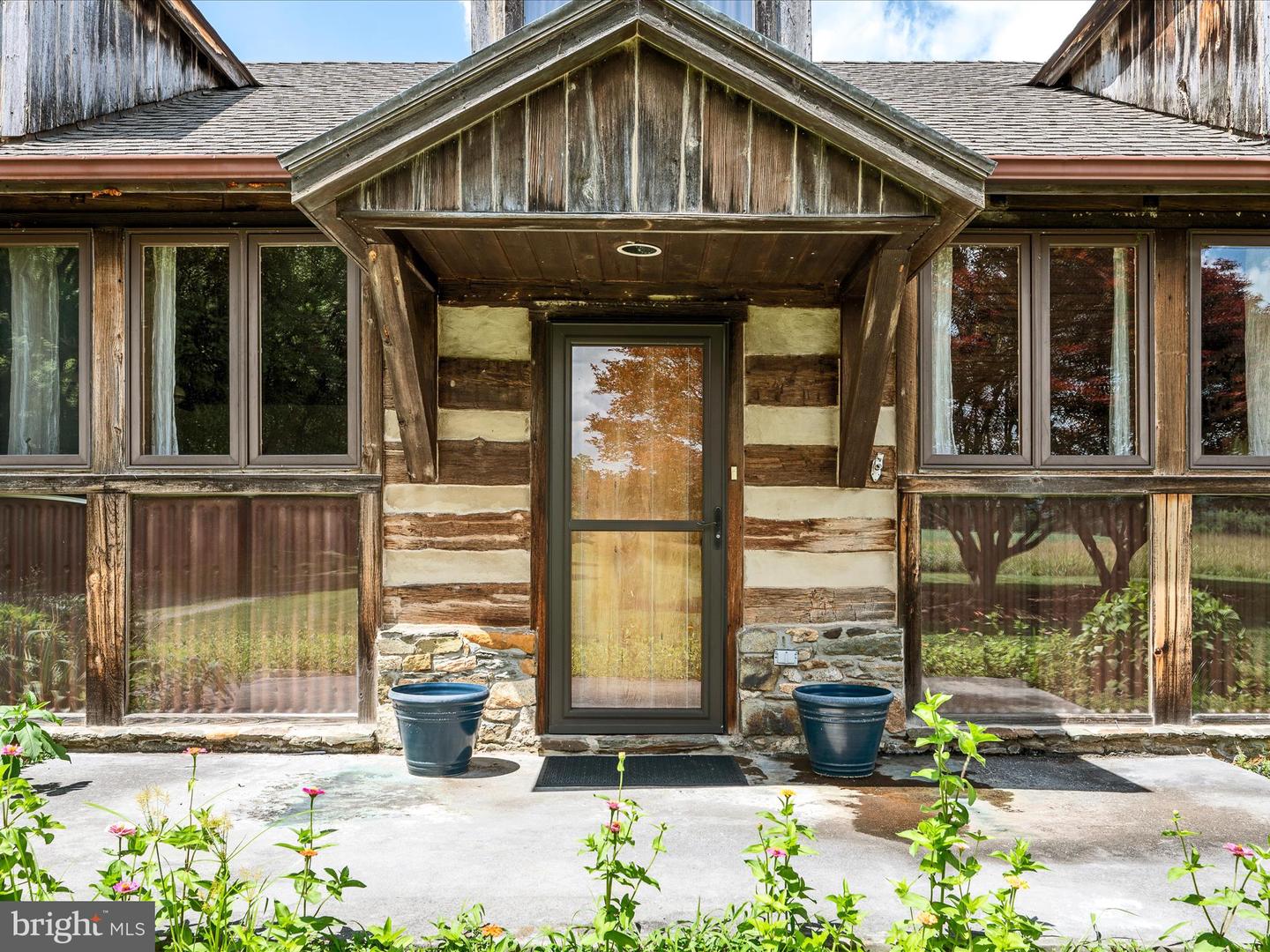 Berryville, Virginia, 22611, United States, 4 Bedrooms Bedrooms, ,3 BathroomsBathrooms,Residential,Active,1884871