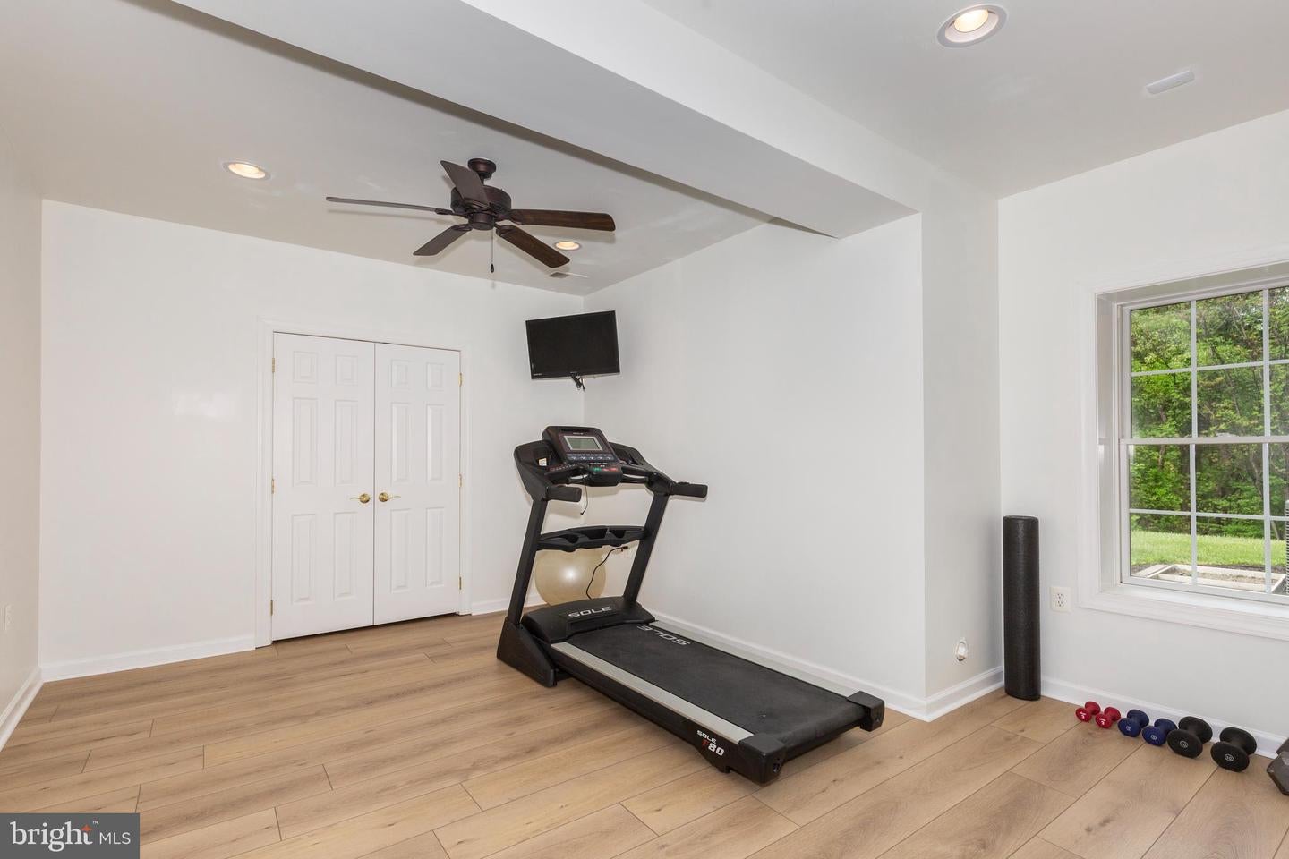 New Windsor, Maryland, 21776, United States, ,5 BathroomsBathrooms,Residential,Active,1829926