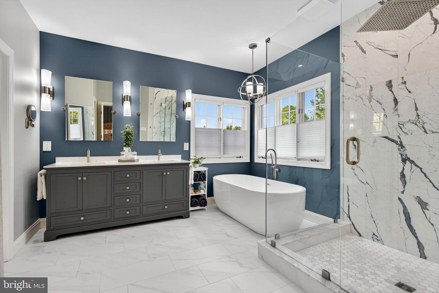 Aldie, Virginia, 20105, United States, 5 Bedrooms Bedrooms, ,5 BathroomsBathrooms,Residential,Active,2010541