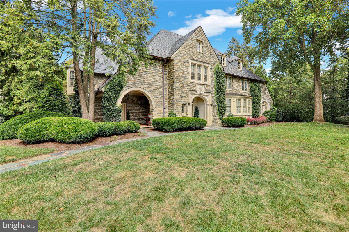 Wyomissing, Pennsylvania, 19610, United States, 6 Bedrooms Bedrooms, ,5 BathroomsBathrooms,Residential,Active,1952486