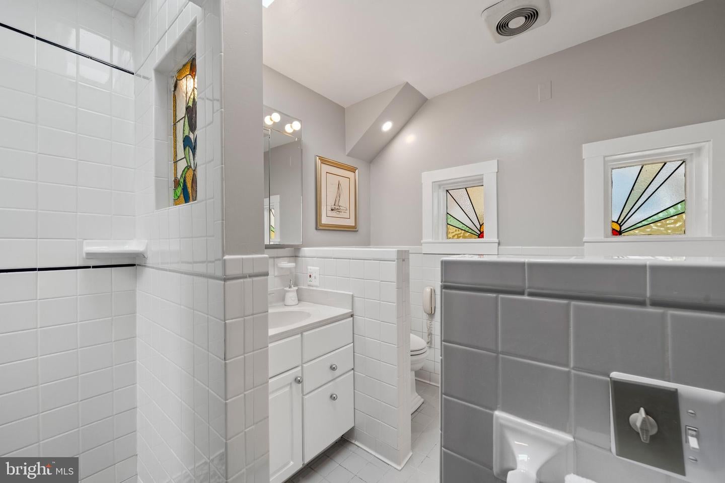 Cobb Island, Maryland, 20625, United States, 6 Bedrooms Bedrooms, ,6 BathroomsBathrooms,Residential,Contingent,1849506