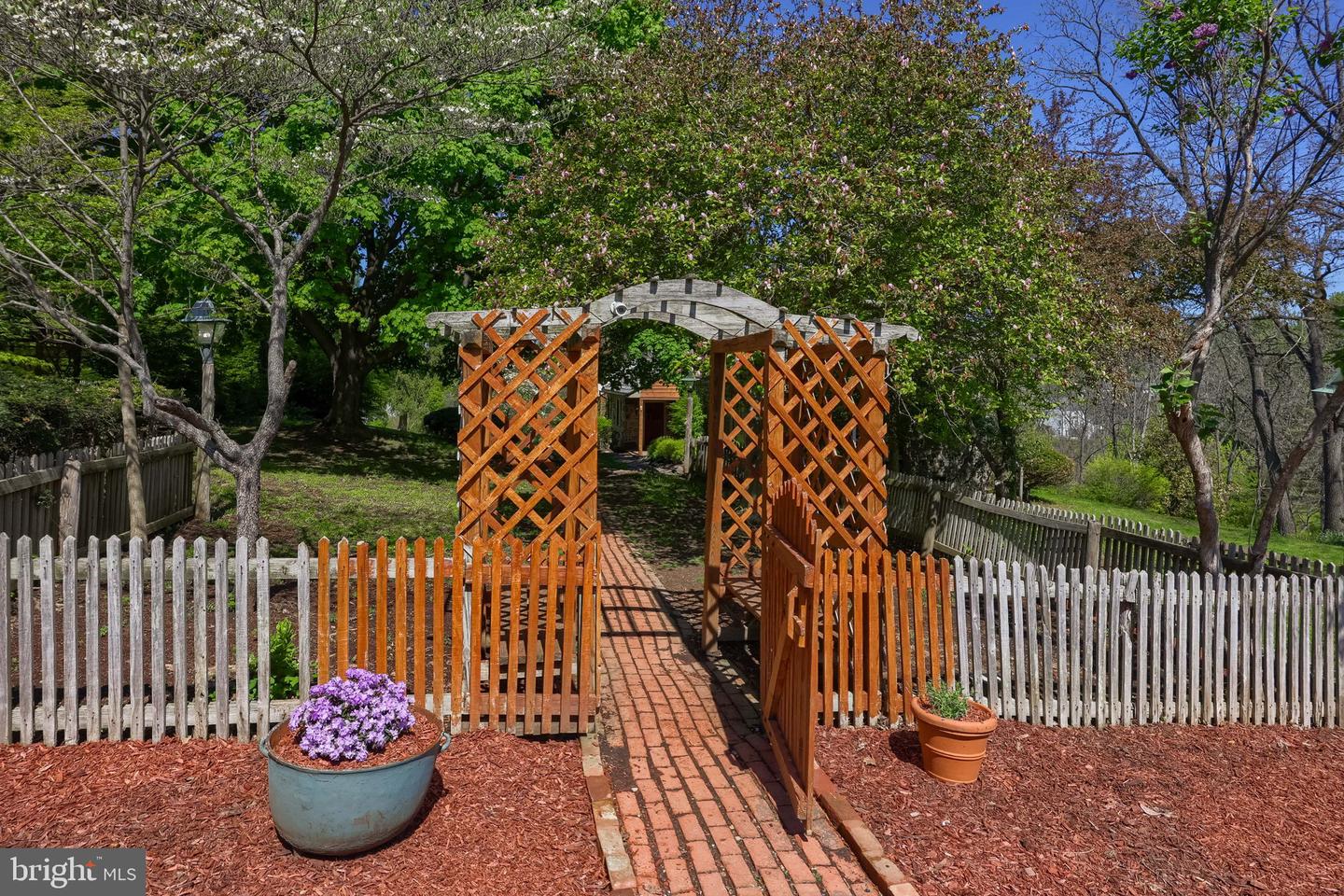 Reading, Pennsylvania, 19606, United States, 5 Bedrooms Bedrooms, ,4 BathroomsBathrooms,Residential,Active,2045028