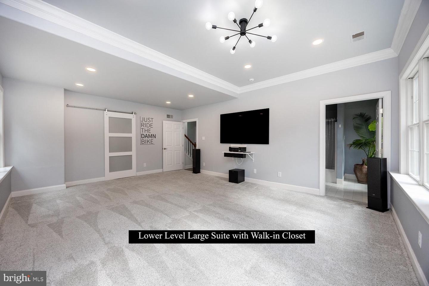 Landenberg, Pennsylvania, 19350, United States, 5 Bedrooms Bedrooms, ,6 BathroomsBathrooms,Residential,Active,1965819