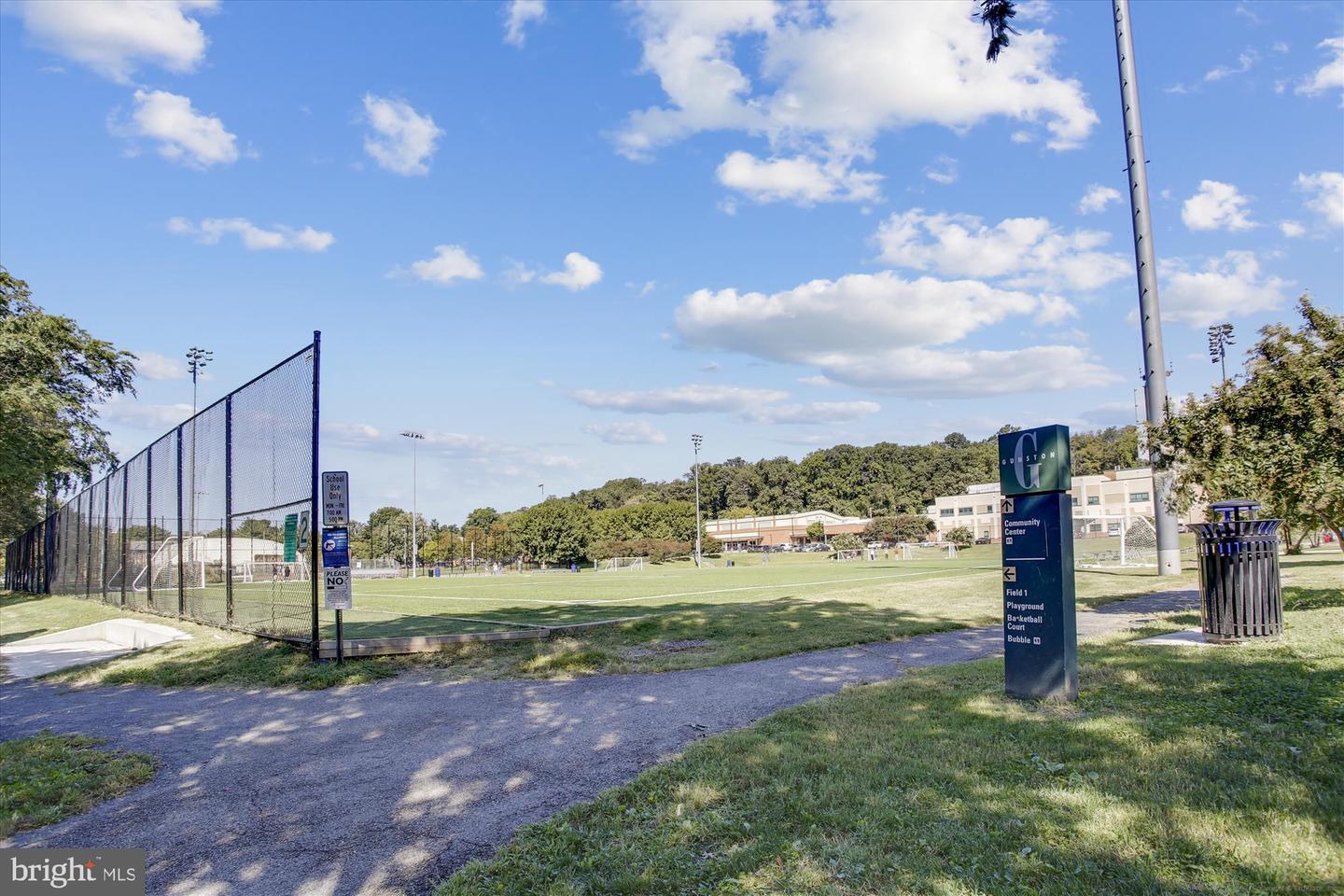 Arlington, Virginia, 22202, United States, 5 Bedrooms Bedrooms, ,3 BathroomsBathrooms,Residential,Active,1926909