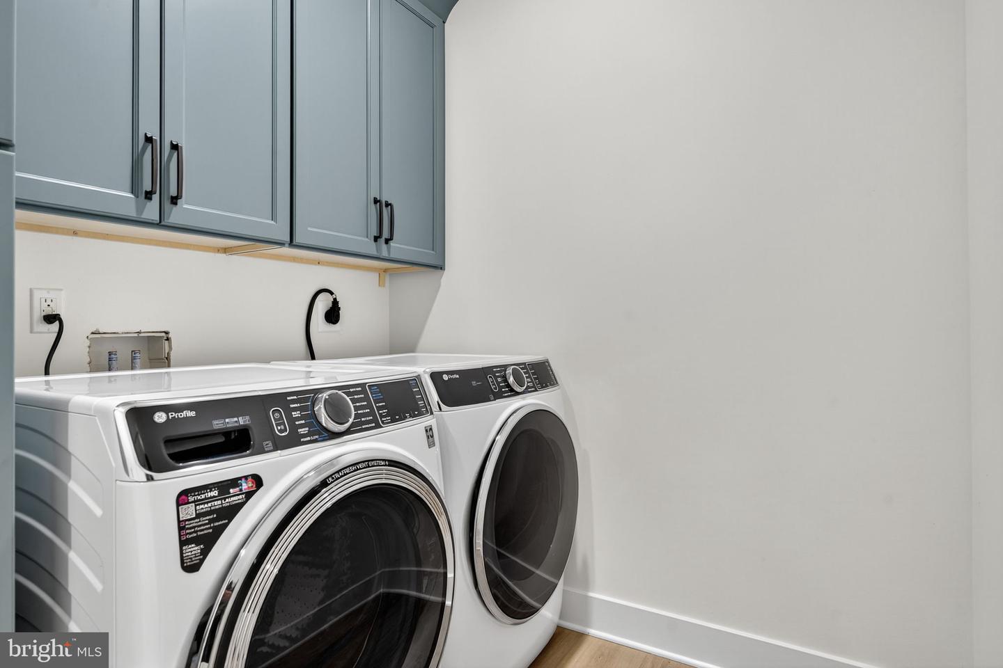 Warrenton, Virginia, 20187, United States, 3 Bedrooms Bedrooms, ,4 BathroomsBathrooms,Residential,Active,1963257