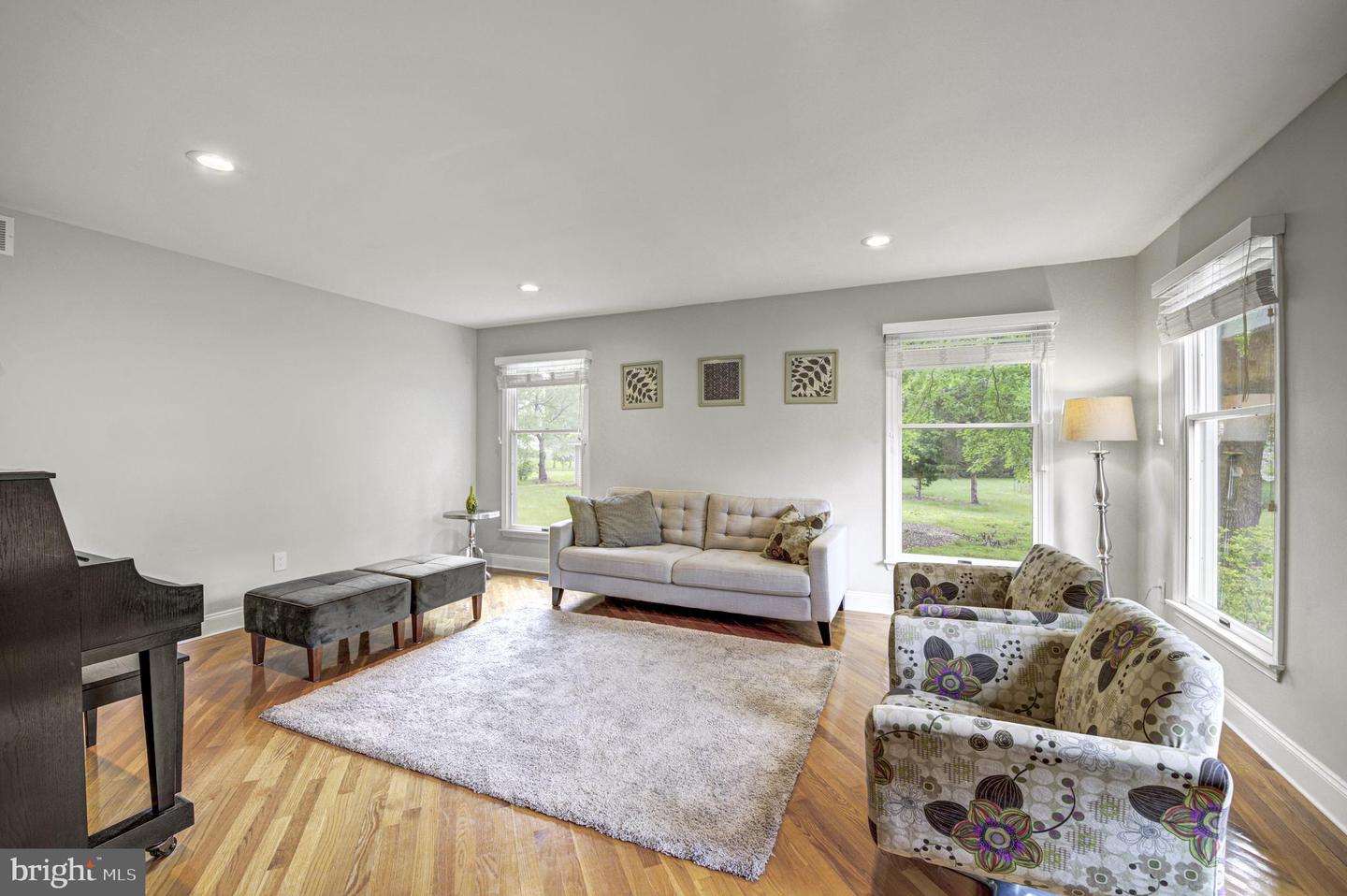 Plainsboro, New Jersey, 08536, United States, 5 Bedrooms Bedrooms, ,3 BathroomsBathrooms,Residential,Active,1853623