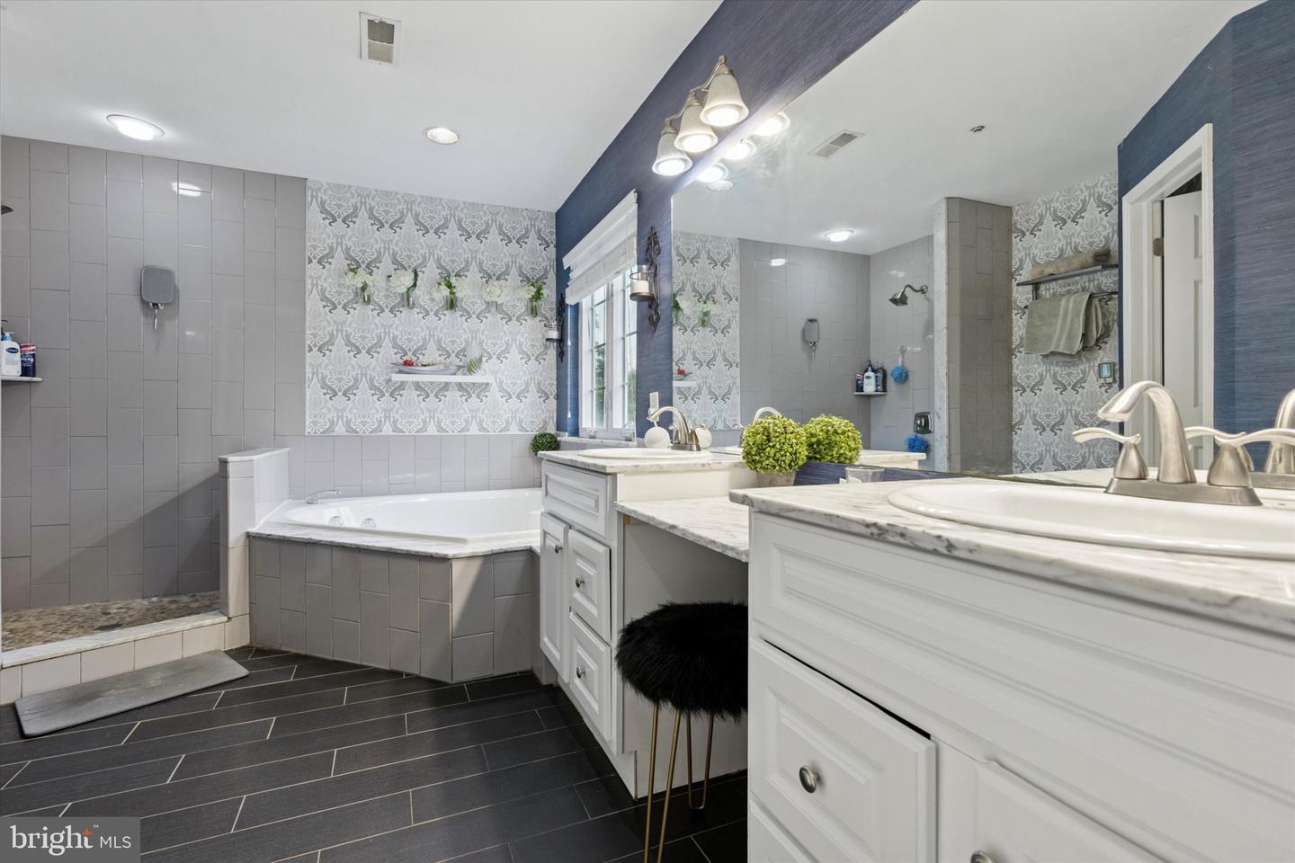 Warrington, Pennsylvania, 18976, United States, 4 Bedrooms Bedrooms, ,3 BathroomsBathrooms,Residential,Active,1920279