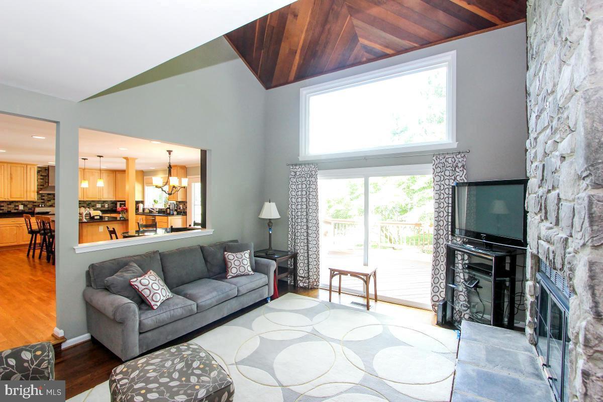 North Potomac, Maryland, 20878, United States, 5 Bedrooms Bedrooms, ,4 BathroomsBathrooms,Residential,Active,1888955