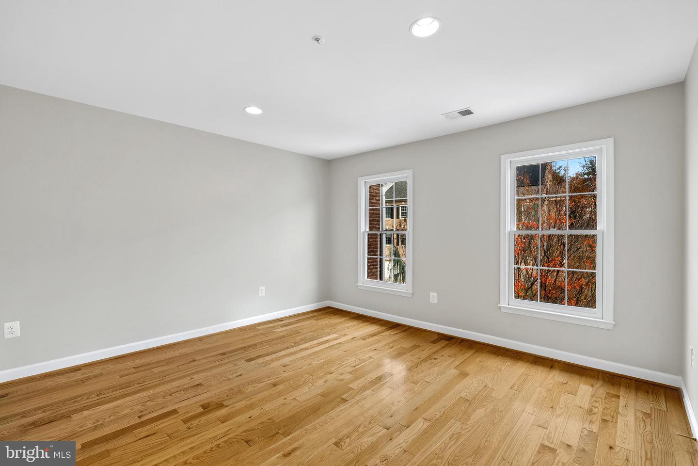 Potomac, Maryland, 20854, United States, 4 Bedrooms Bedrooms, ,4 BathroomsBathrooms,Residential,Active,1973311