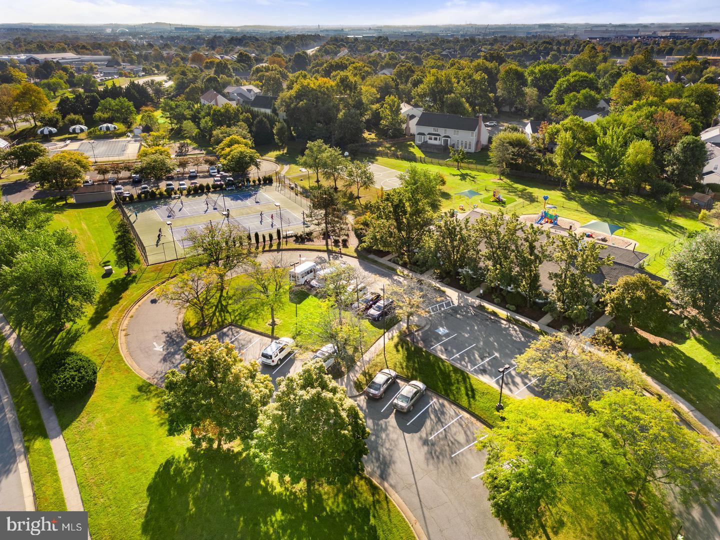 Ashburn, Virginia, 20147, United States, 5 Bedrooms Bedrooms, ,4 BathroomsBathrooms,Residential,Active,1988483