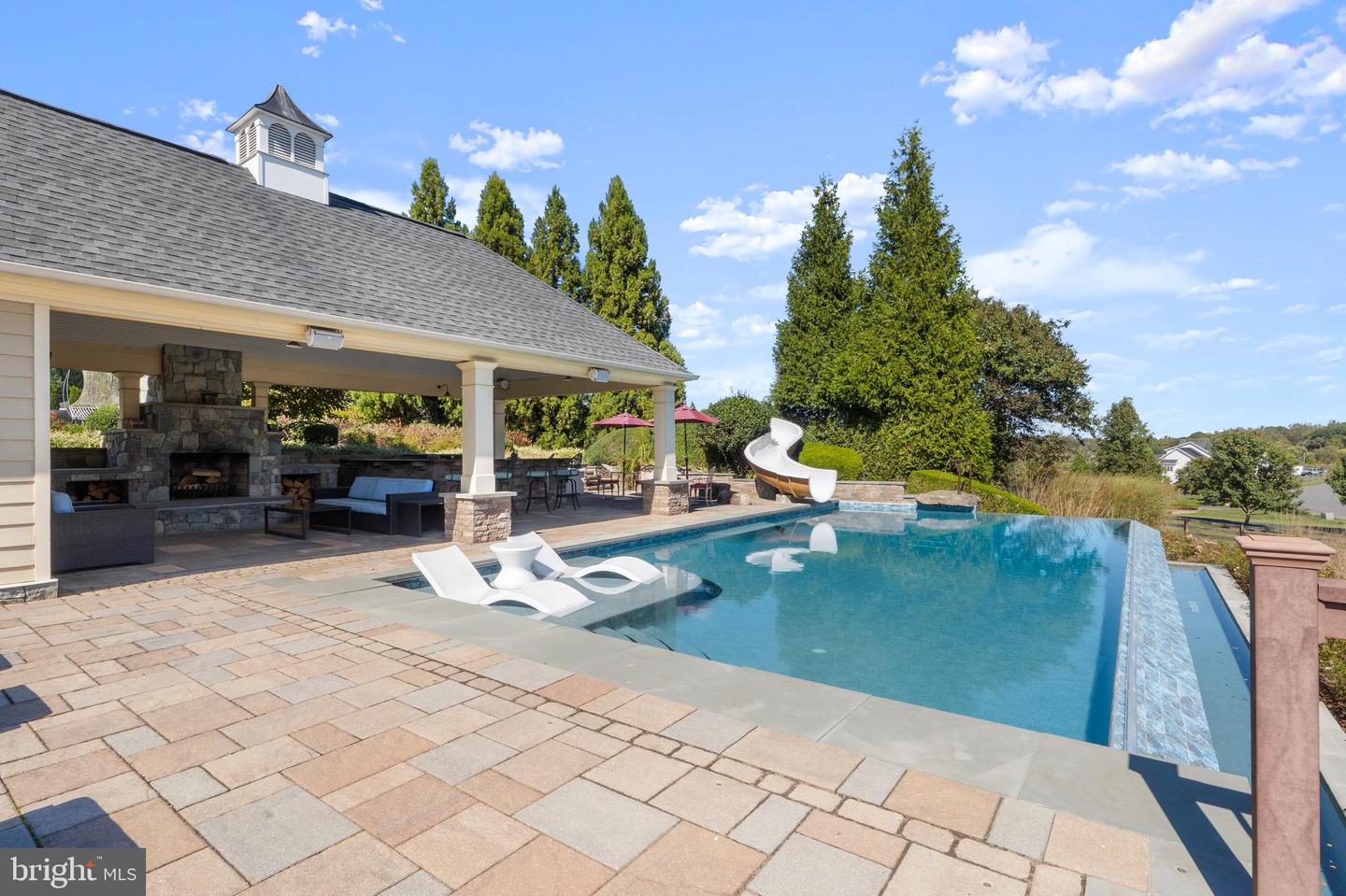 Leesburg, Virginia, 20175, United States, 5 Bedrooms Bedrooms, ,6 BathroomsBathrooms,Residential,Active,1987213