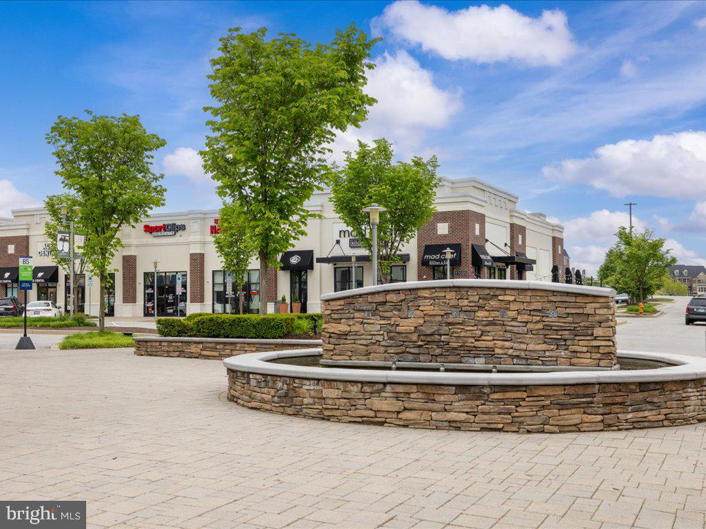 Ellicott City, Maryland, 21042, United States, 5 Bedrooms Bedrooms, ,5 BathroomsBathrooms,Residential,Pending,2045798