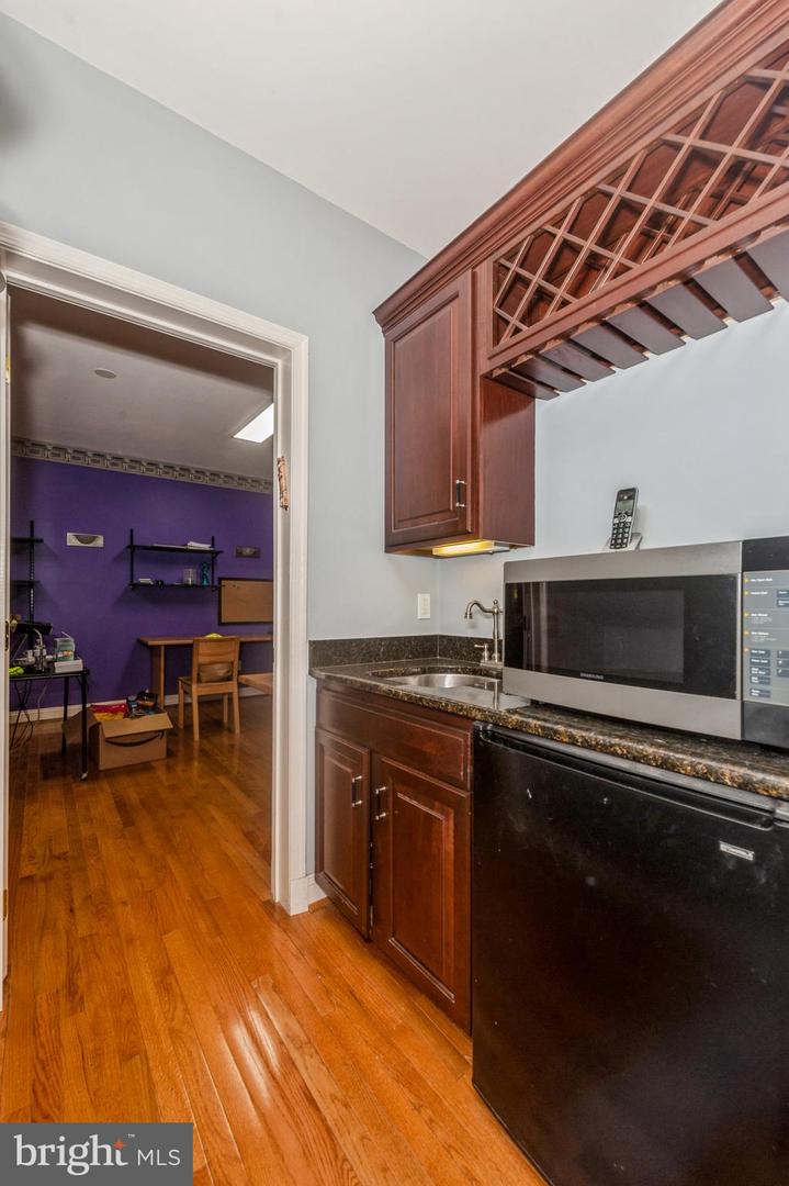 Pikesville, Maryland, 21208, United States, ,6 BathroomsBathrooms,Residential,Pending,1702885