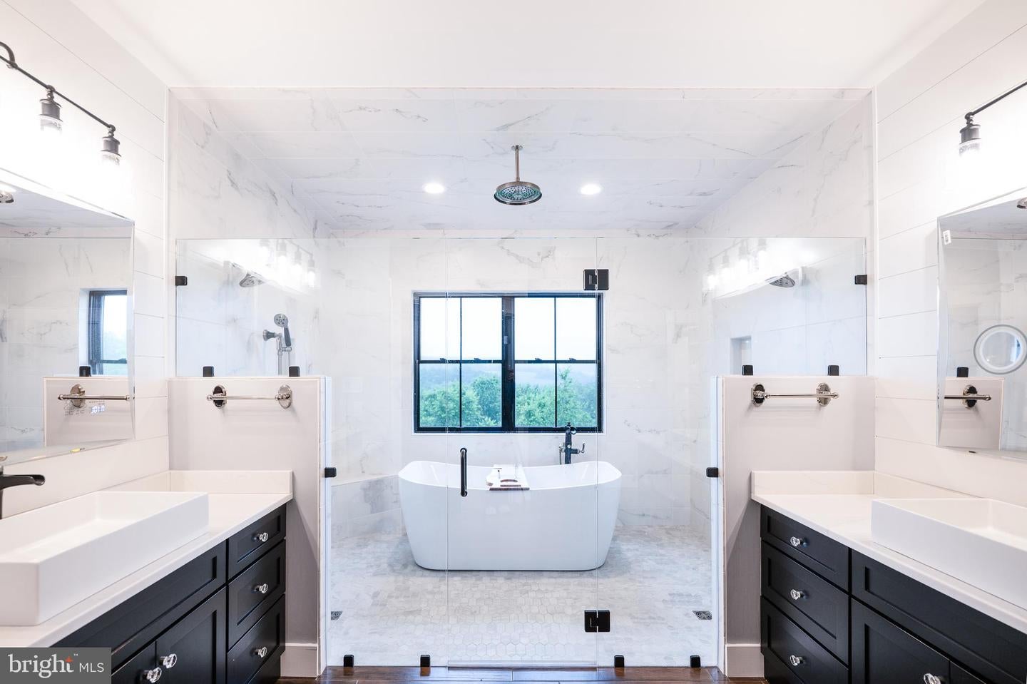 Kutztown, Pennsylvania, 19530, United States, 6 Bedrooms Bedrooms, ,5 BathroomsBathrooms,Residential,Active,1968418