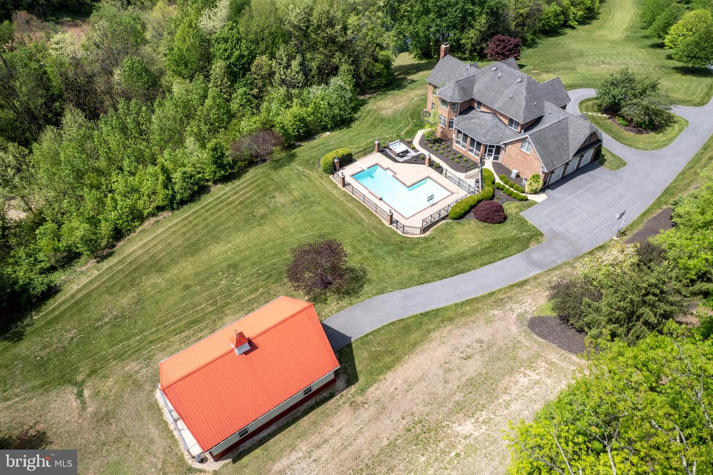 New Windsor, Maryland, 21776, United States, ,5 BathroomsBathrooms,Residential,Active,1829926