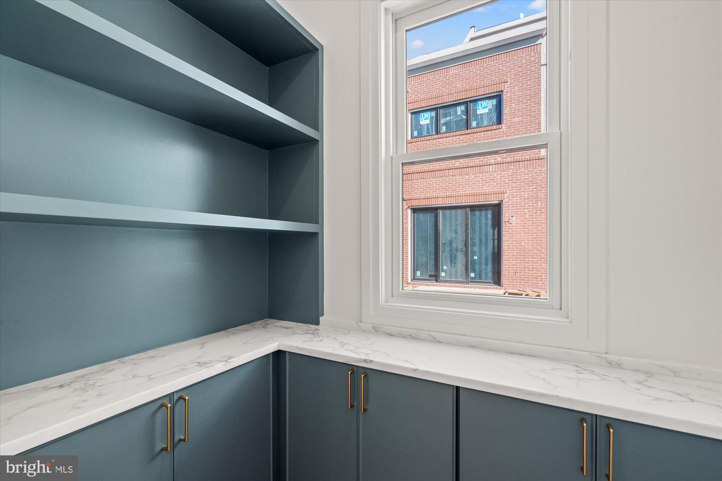 Alexandria, Virginia, 22314, United States, 4 Bedrooms Bedrooms, ,5 BathroomsBathrooms,Residential,Active,1962172