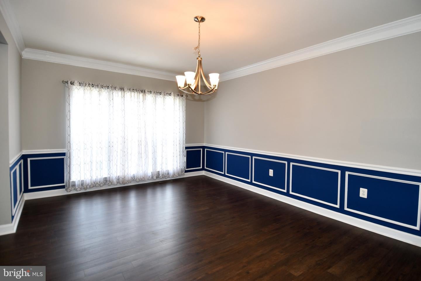 Ashburn, Virginia, 20147, United States, 6 Bedrooms Bedrooms, ,5 BathroomsBathrooms,Residential,Active,1914776