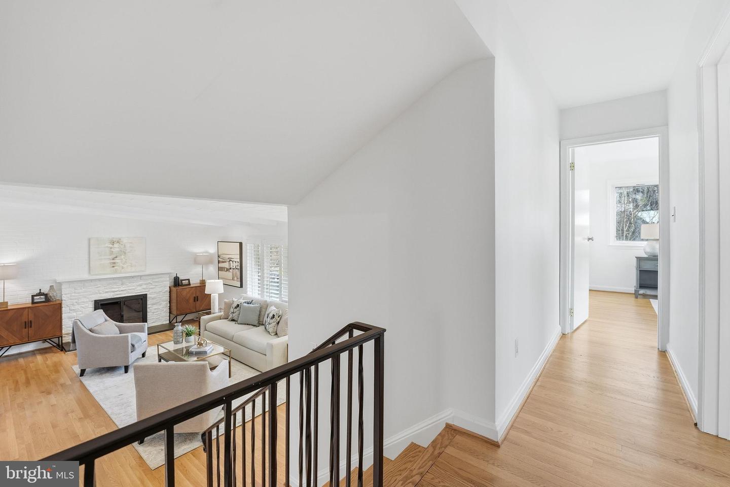 Arlington, Virginia, 22207, United States, 4 Bedrooms Bedrooms, ,3 BathroomsBathrooms,Residential,Pending,2010199