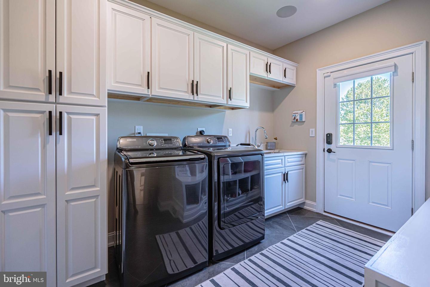 Bethlehem, Pennsylvania, 18020, United States, 4 Bedrooms Bedrooms, ,5 BathroomsBathrooms,Residential,Pending,1968396