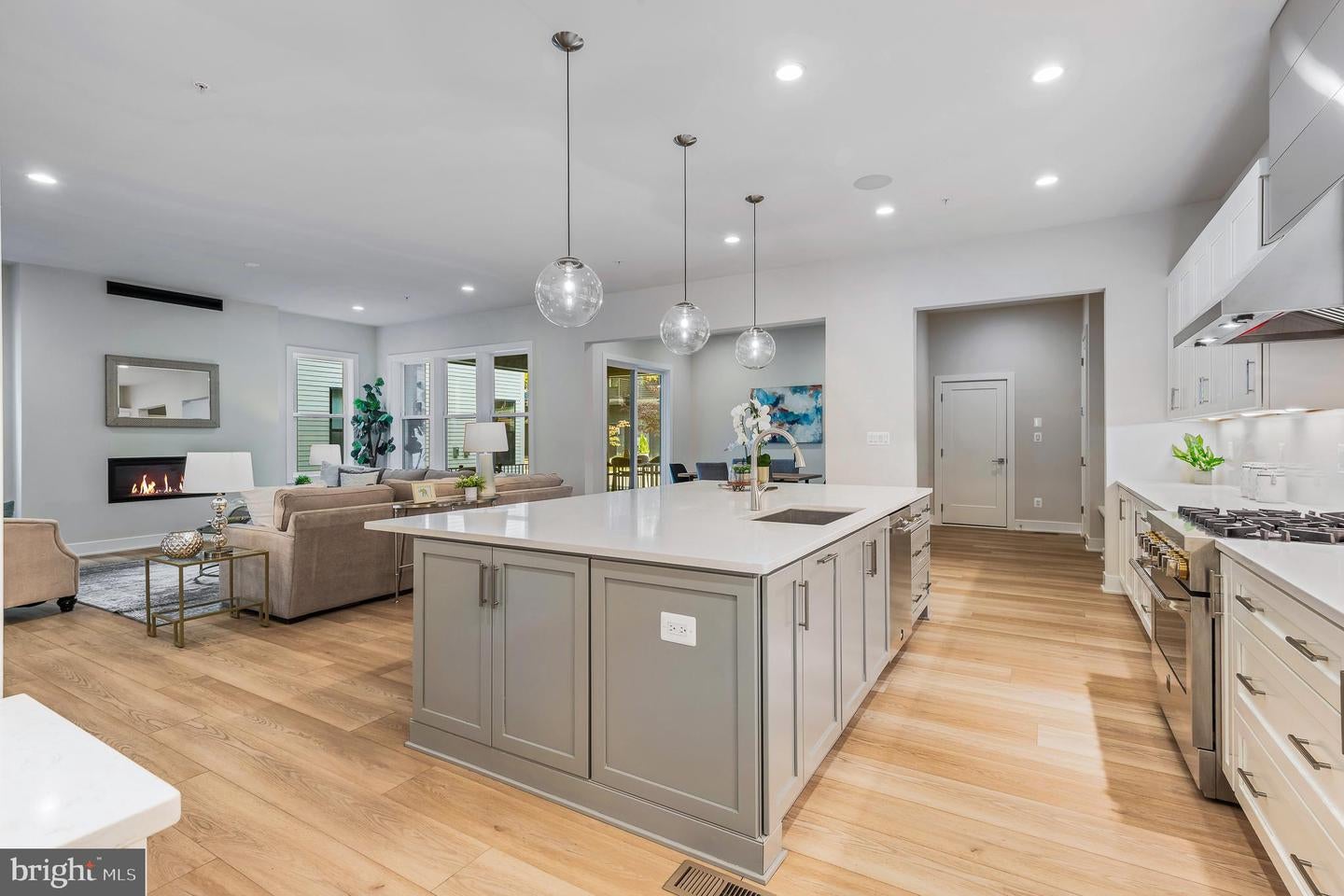 Bethesda, Maryland, 20817, United States, 5 Bedrooms Bedrooms, ,5 BathroomsBathrooms,Residential,Active,1880183