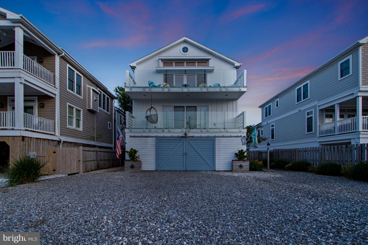 Dewey Beach, Delaware, 19971, United States, 5 Bedrooms Bedrooms, ,4 BathroomsBathrooms,Residential,Active,1934814
