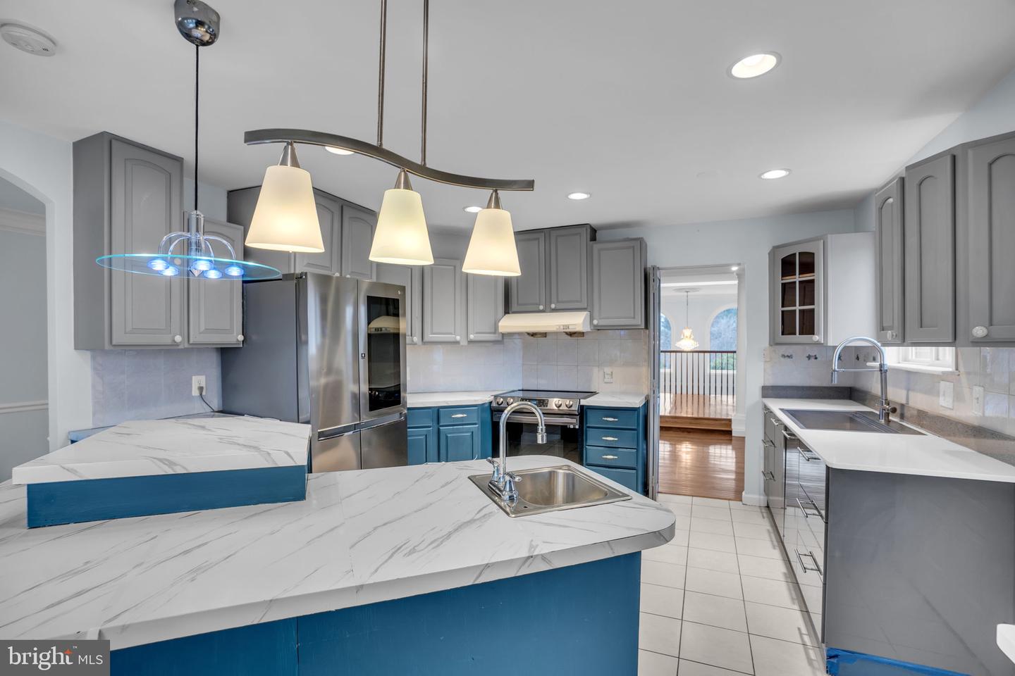 Annandale, Virginia, 22003, United States, 6 Bedrooms Bedrooms, ,6 BathroomsBathrooms,Residential,Active,2024199