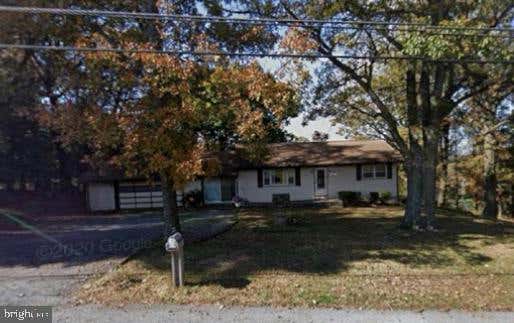 1384 FAIRVIEW DR, LEESPORT, PA 19533 - Image 1