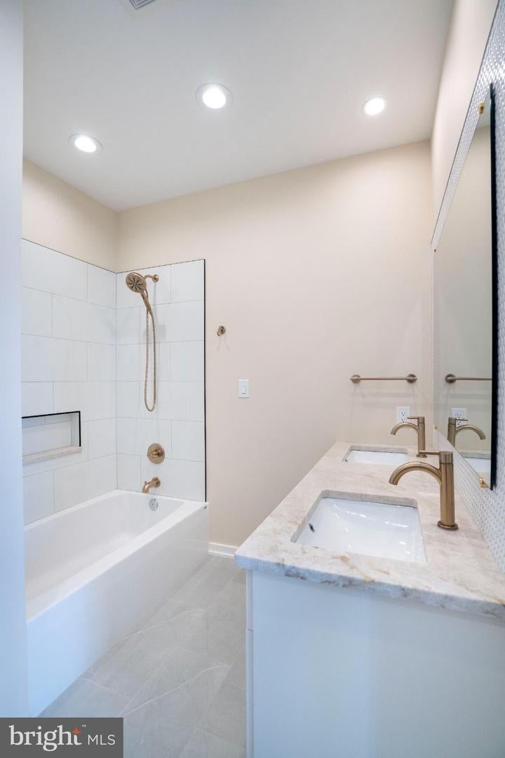 State College, Pennsylvania, 16801, United States, 4 Bedrooms Bedrooms, ,4 BathroomsBathrooms,Residential,Active,2012913