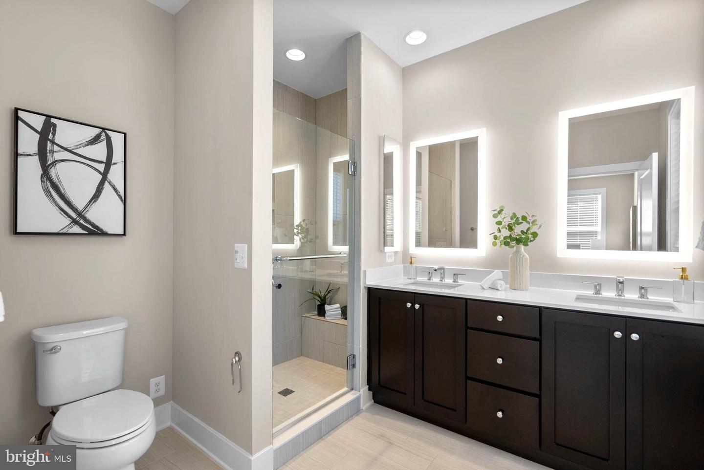 Rockville, Maryland, 20852, United States, 5 Bedrooms Bedrooms, ,5 BathroomsBathrooms,Residential,Active,2044158