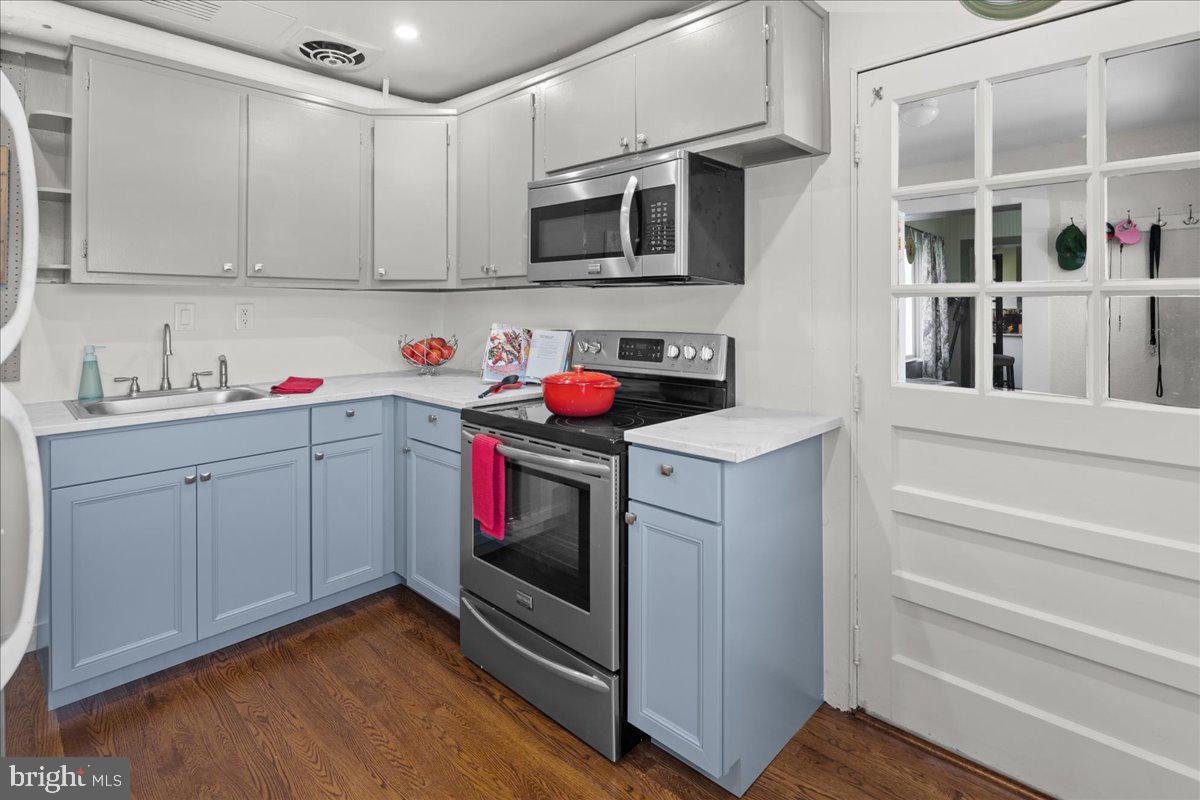 Princeton, New Jersey, 08540, United States, 6 Bedrooms Bedrooms, ,7 BathroomsBathrooms,Residential,Active,2011847