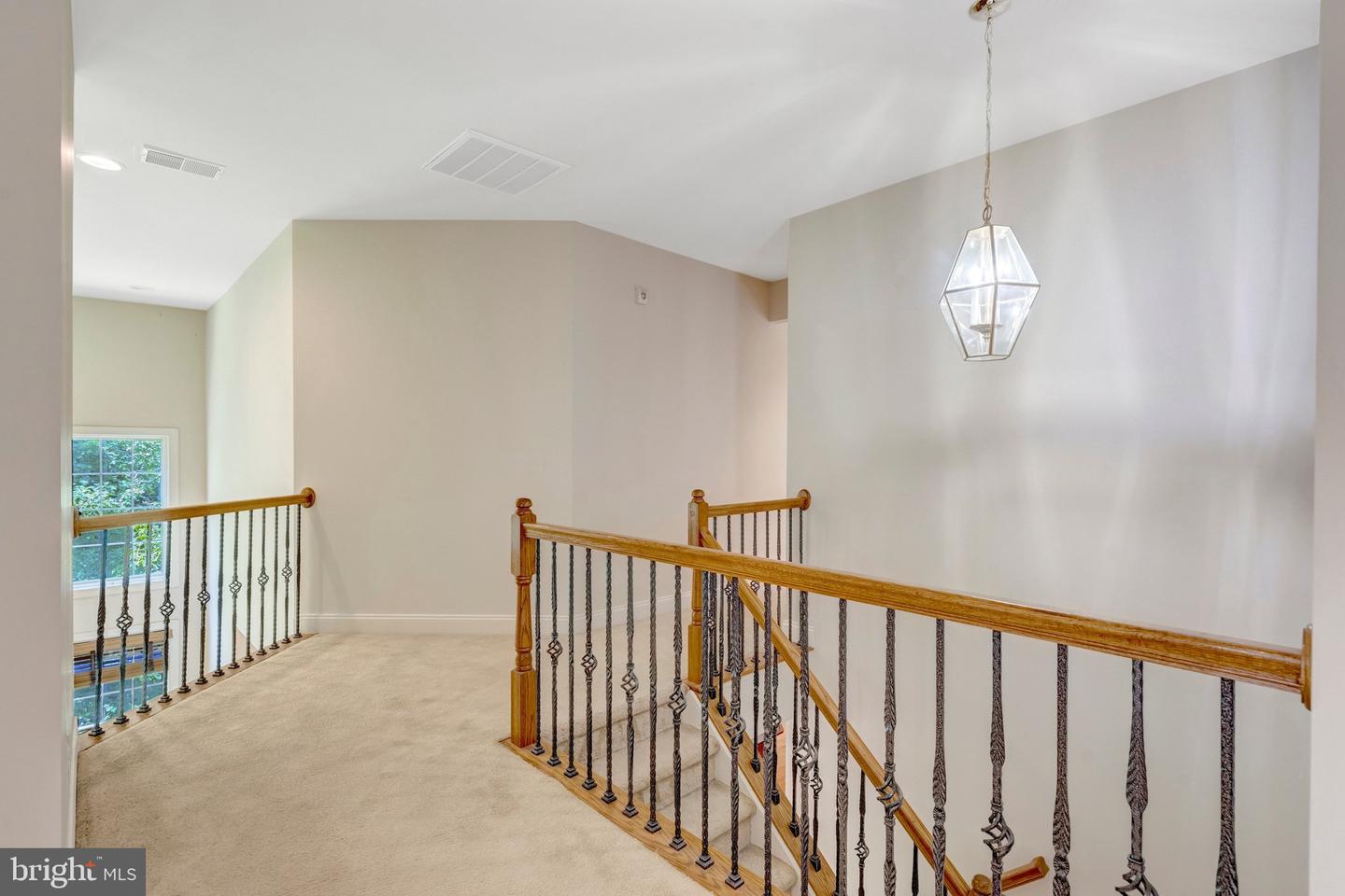 Haymarket, Virginia, 20169, United States, 5 Bedrooms Bedrooms, ,5 BathroomsBathrooms,Residential,Pending,2031766