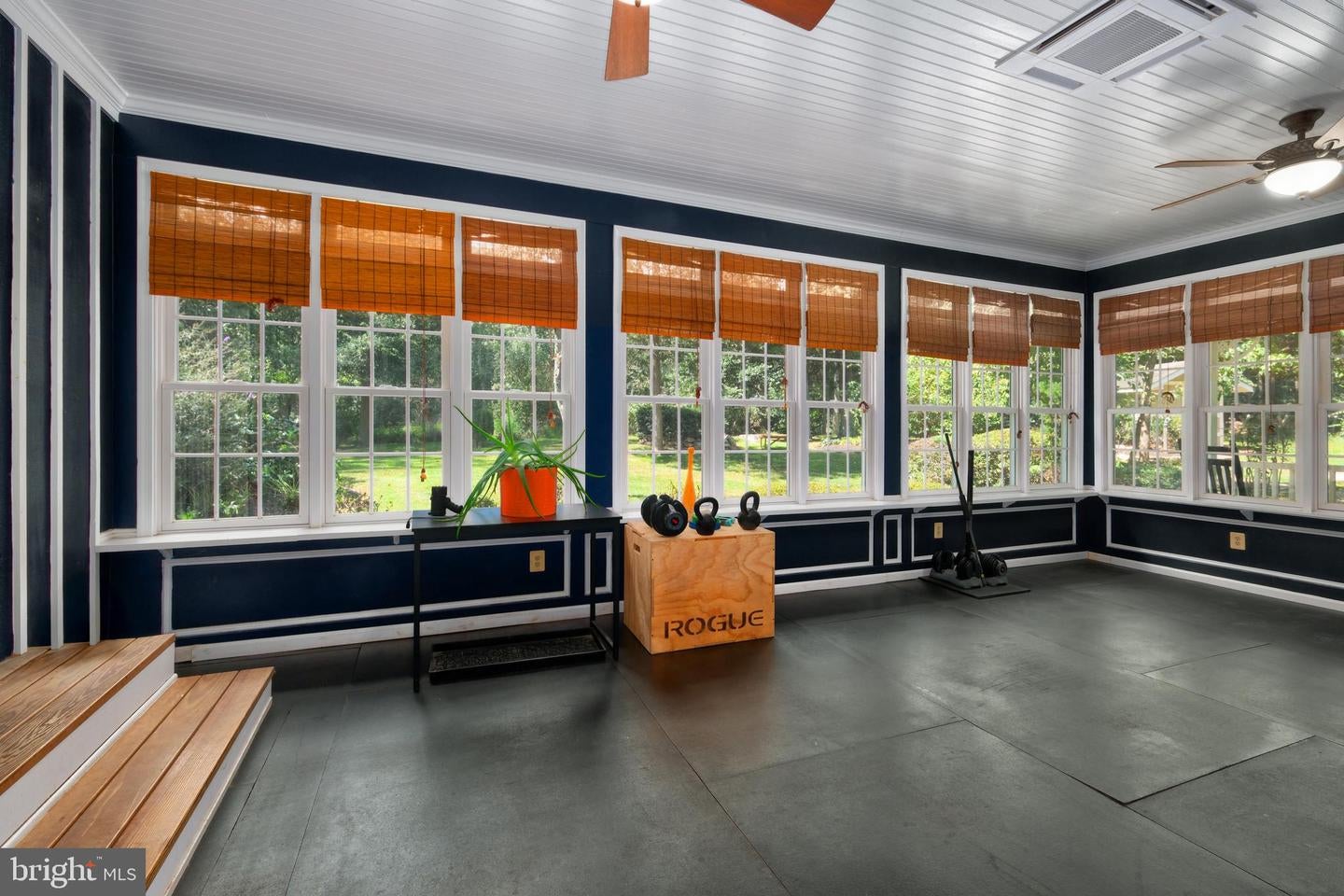 Fairfax Station, Virginia, 22039, United States, 4 Bedrooms Bedrooms, ,3 BathroomsBathrooms,Residential,Active,1936424