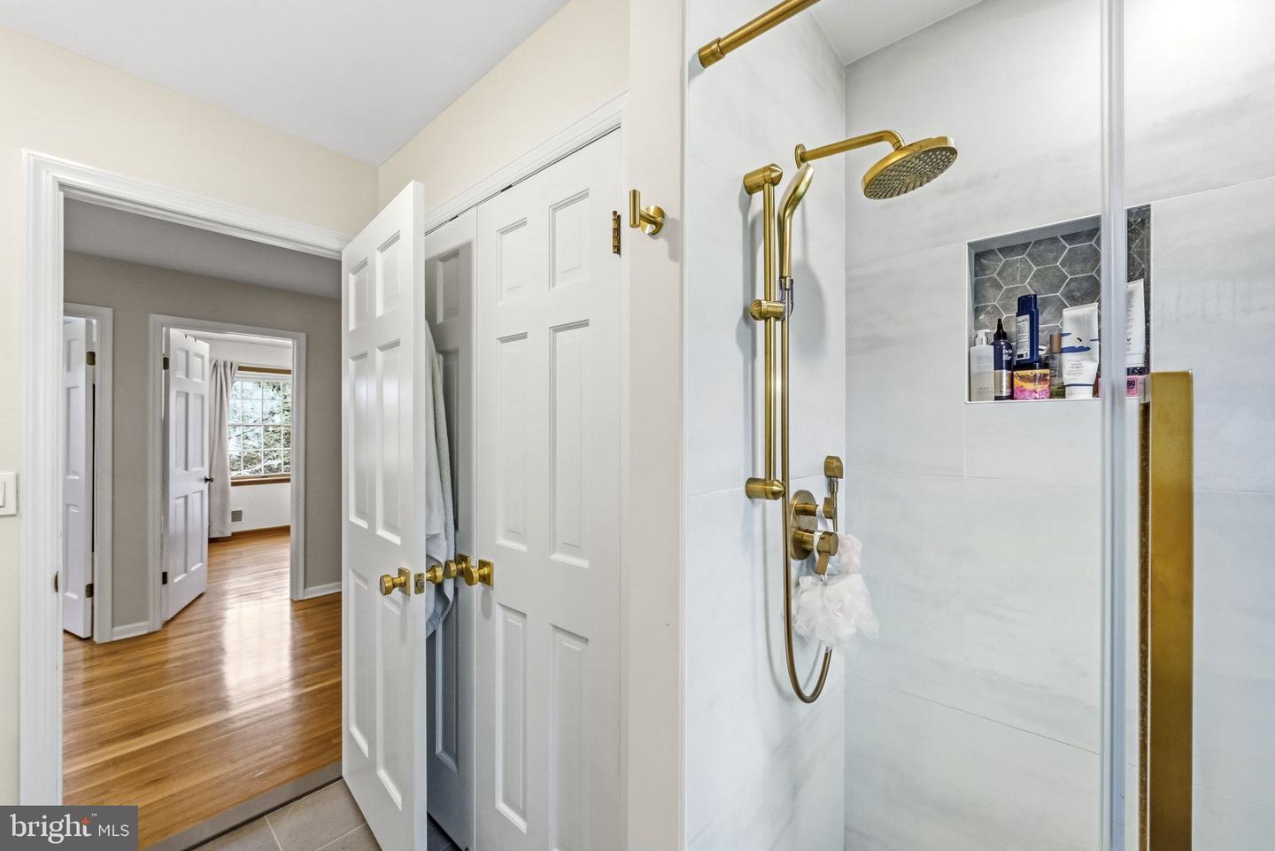 Princeton Junction, New Jersey, 08550, United States, 4 Bedrooms Bedrooms, ,3 BathroomsBathrooms,Residential,Contingent,2045693
