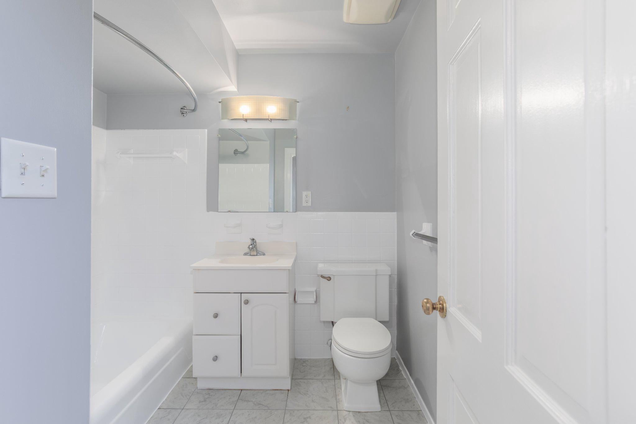 Washington, District Of Columbia, 20024, United States, 5 Bedrooms Bedrooms, ,3 BathroomsBathrooms,Residential,Active,2010218
