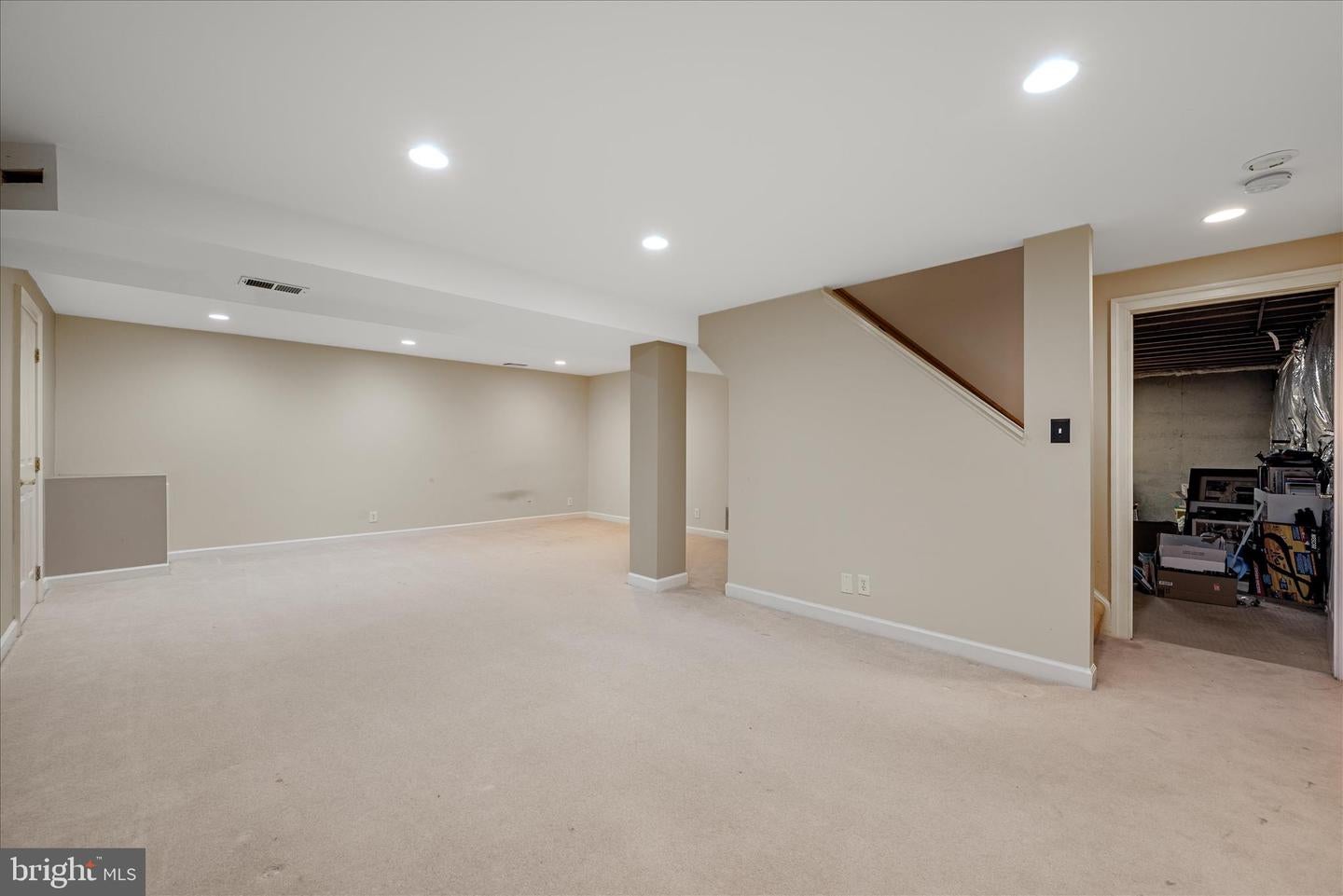 Centreville, Virginia, 20120, United States, 4 Bedrooms Bedrooms, ,3 BathroomsBathrooms,Residential,Active,2015484