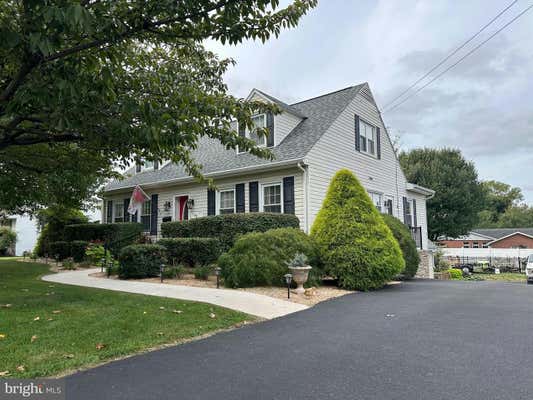 242 APPLE DR, GREENCASTLE, PA 17225 - Image 1