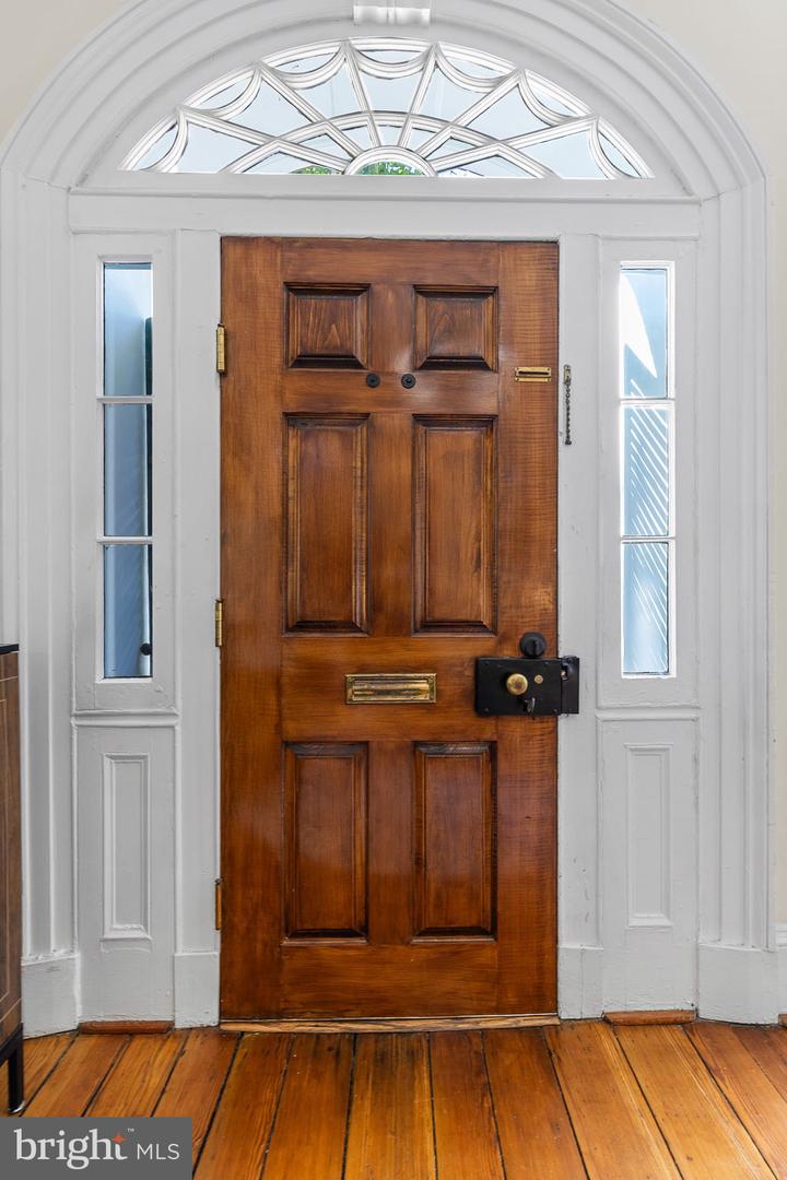 Alexandria, Virginia, 22314, United States, 3 Bedrooms Bedrooms, ,3 BathroomsBathrooms,Residential,Active,1927676